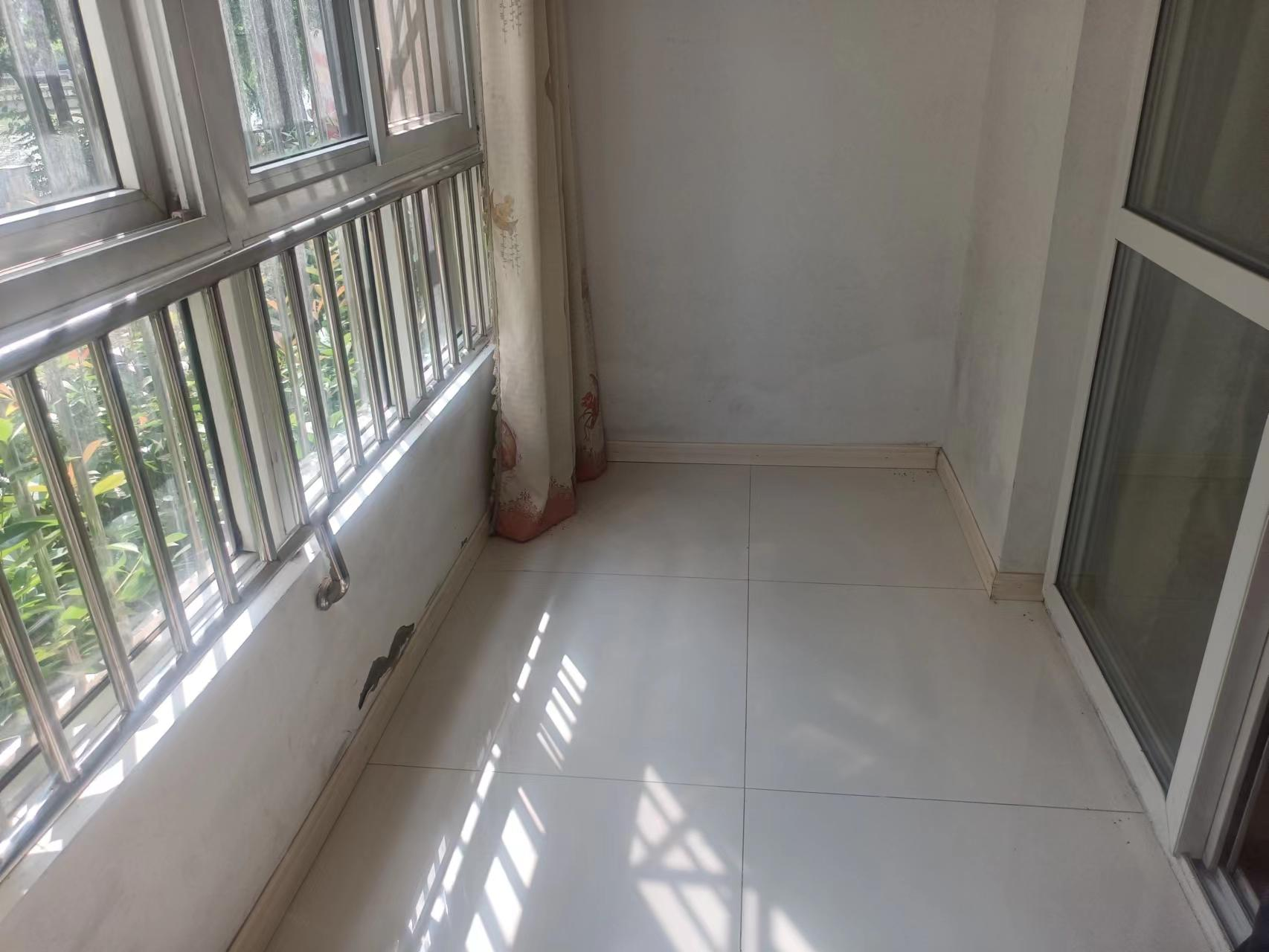 学士府 2室1厅1卫 73m&sup2;