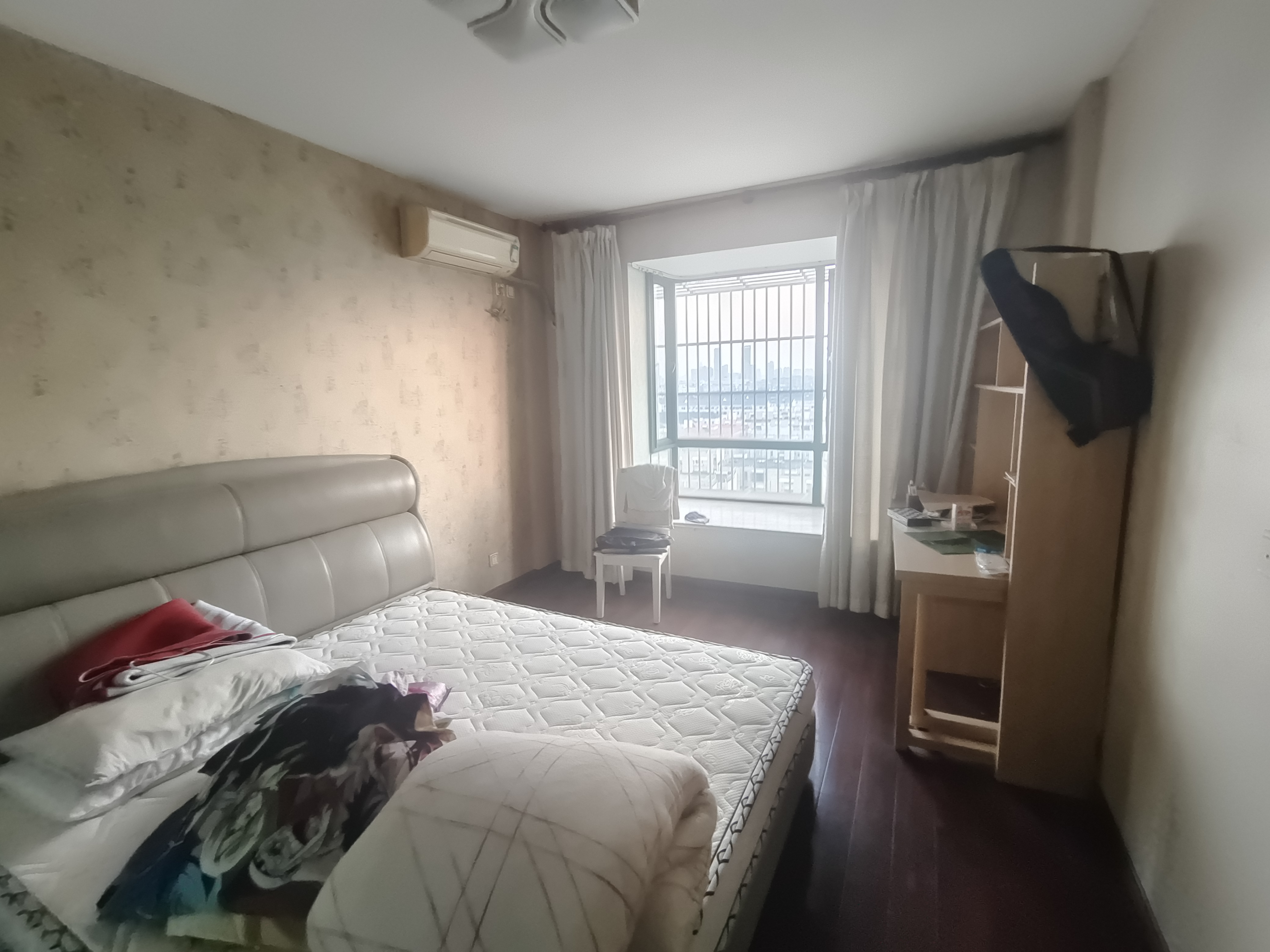 友谊家园 3室2厅2卫 156.77m&sup2;