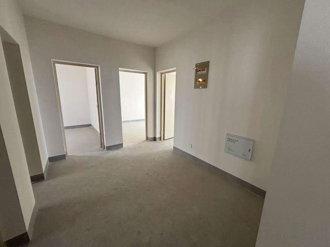 学士府 3室2厅1卫 106.76m²