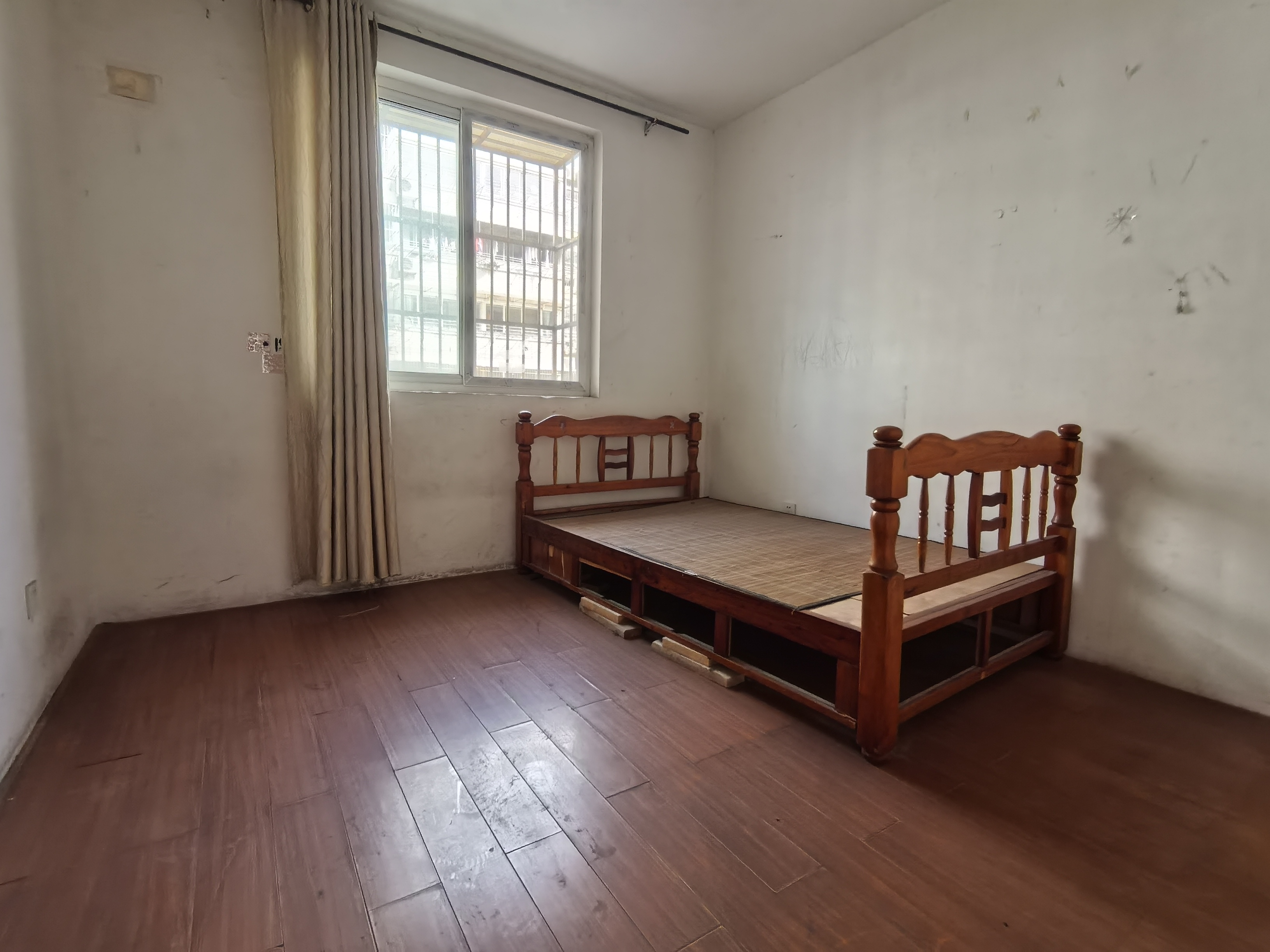 永兴佳园二期 2室2厅1卫 105.00m²