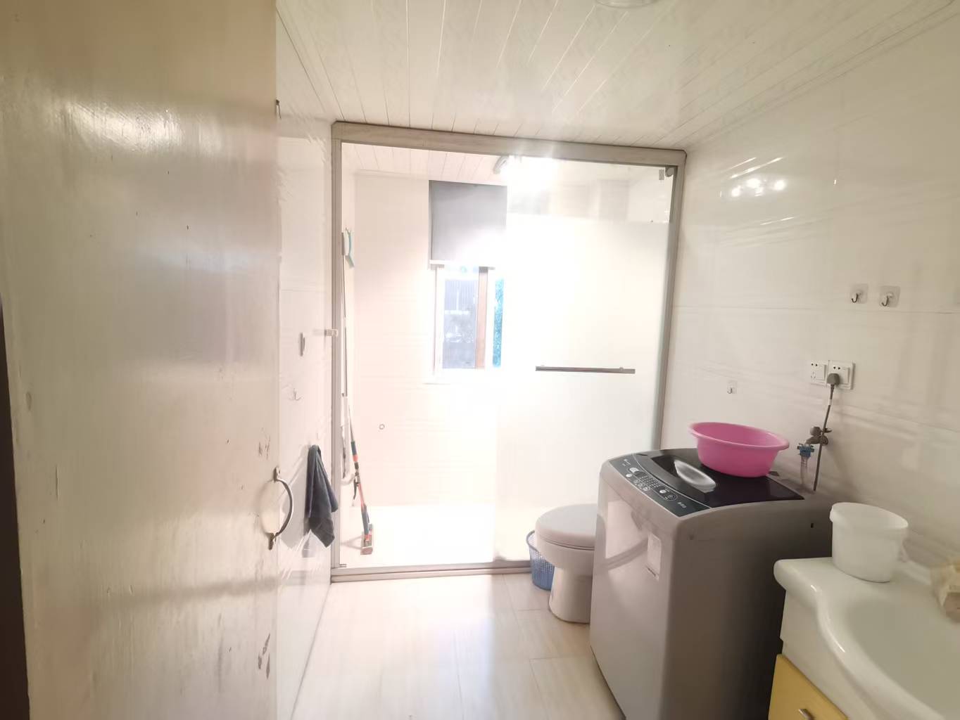 新港花苑 2室1厅1卫 90m²