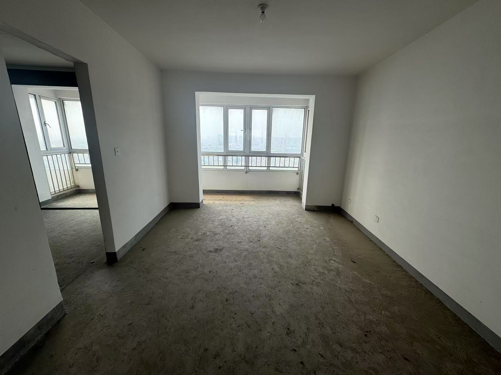 玖珑城 4室2厅2卫 214.45m²