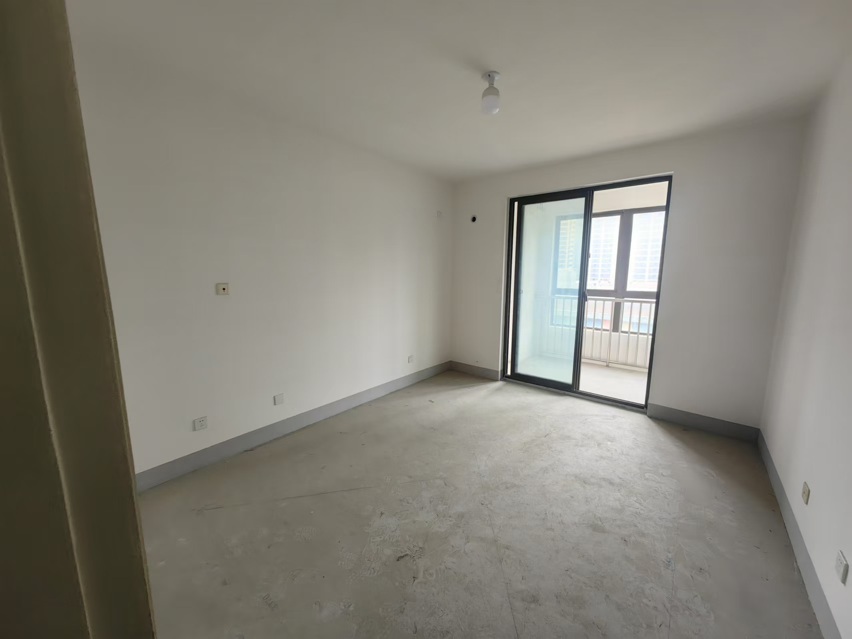 兴石花园 2室2厅1卫 80m&sup2;