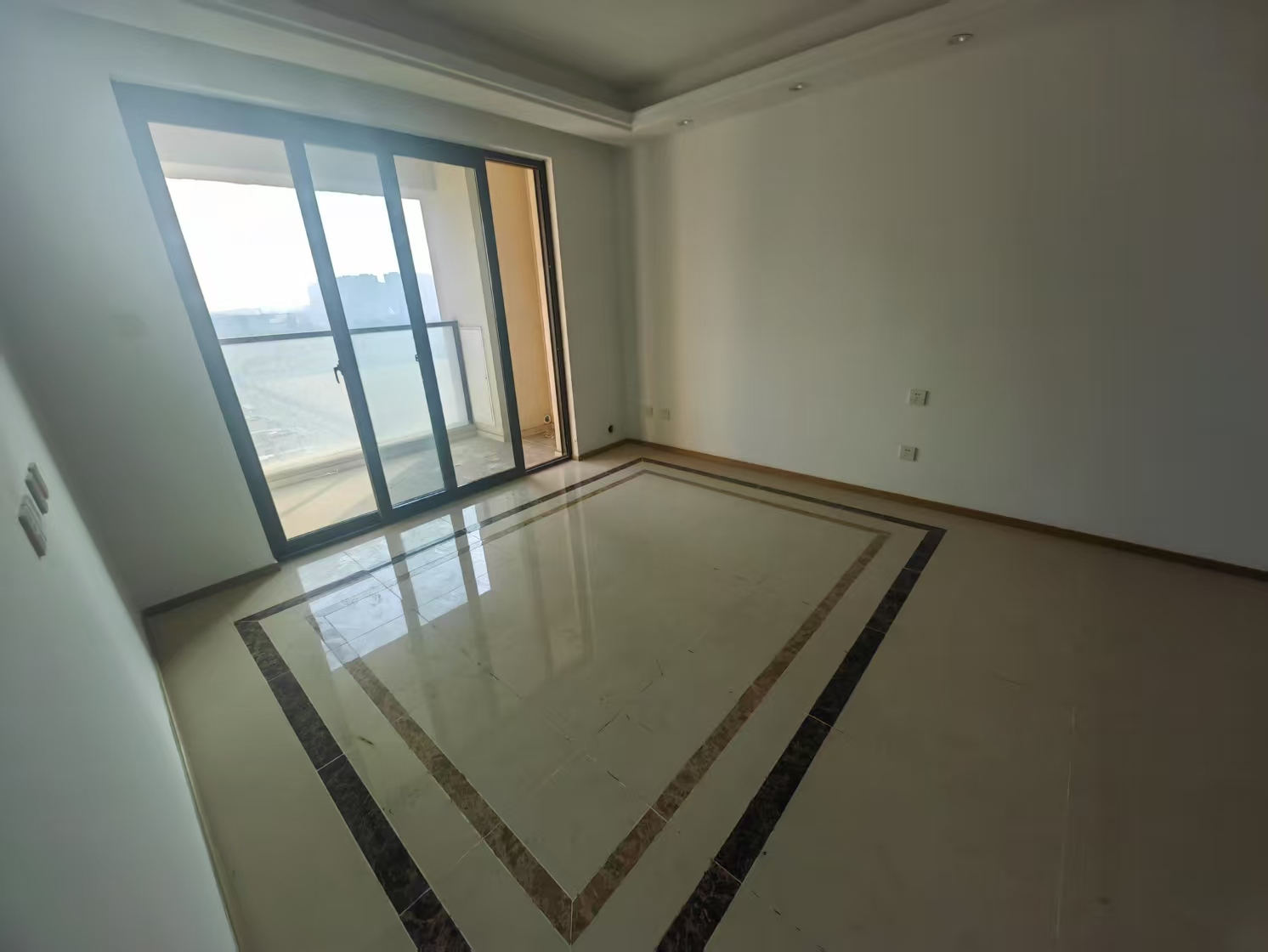 云樾东方 3室2厅1卫 94.82m&sup2;