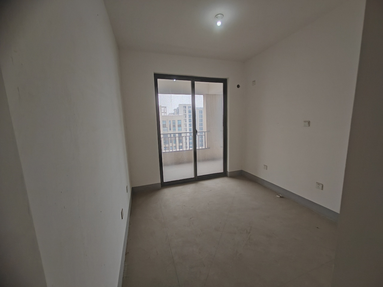 翠园 3室2厅1卫 105.00m&sup2;