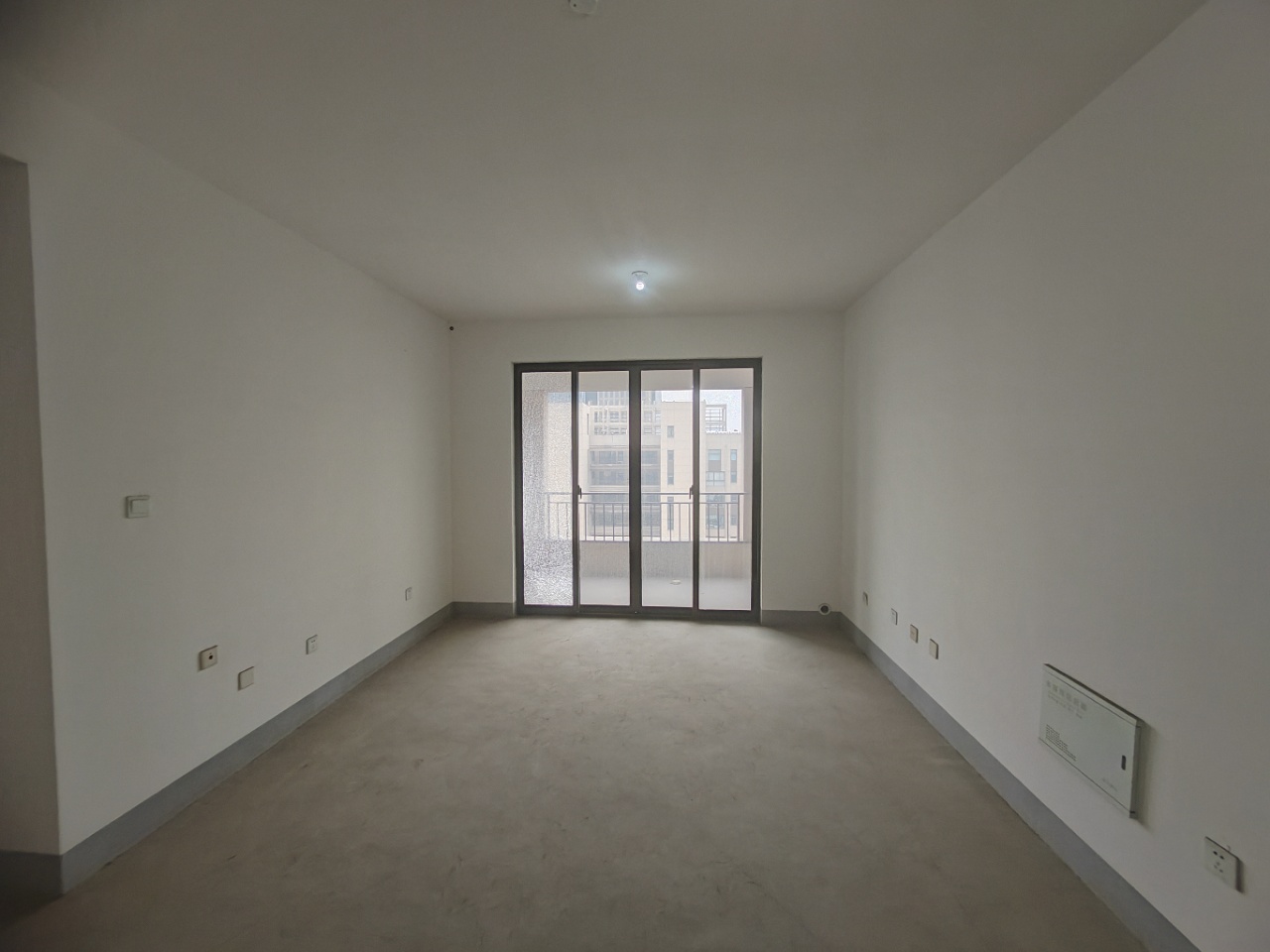 翠园 3室2厅1卫 105.00m&sup2;