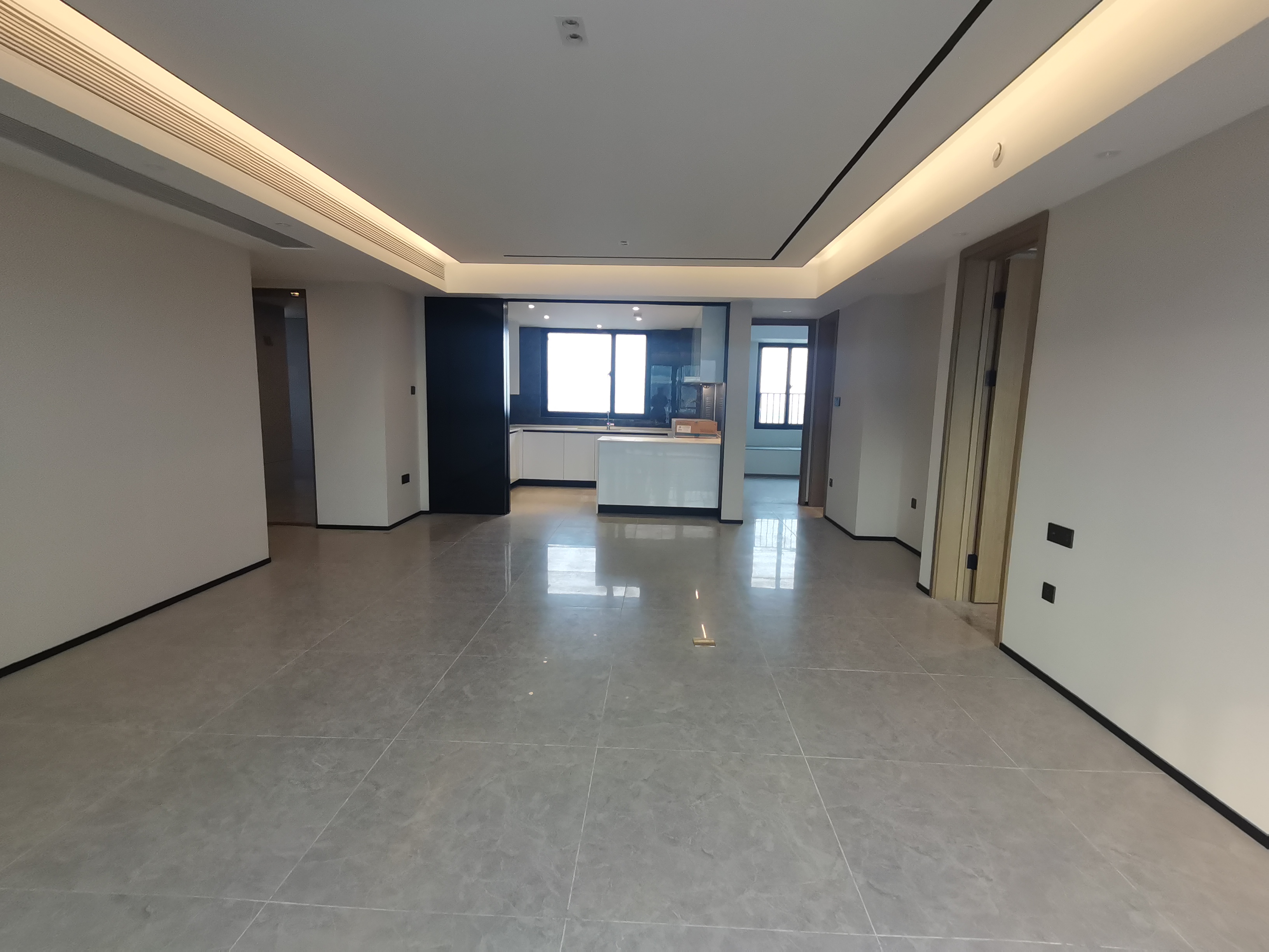 万科官山望 3室2厅2卫 142.16m²