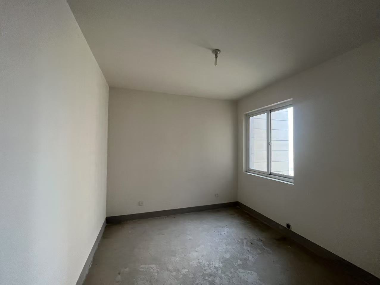 学士府 3室2厅1卫 123.12m&sup2;