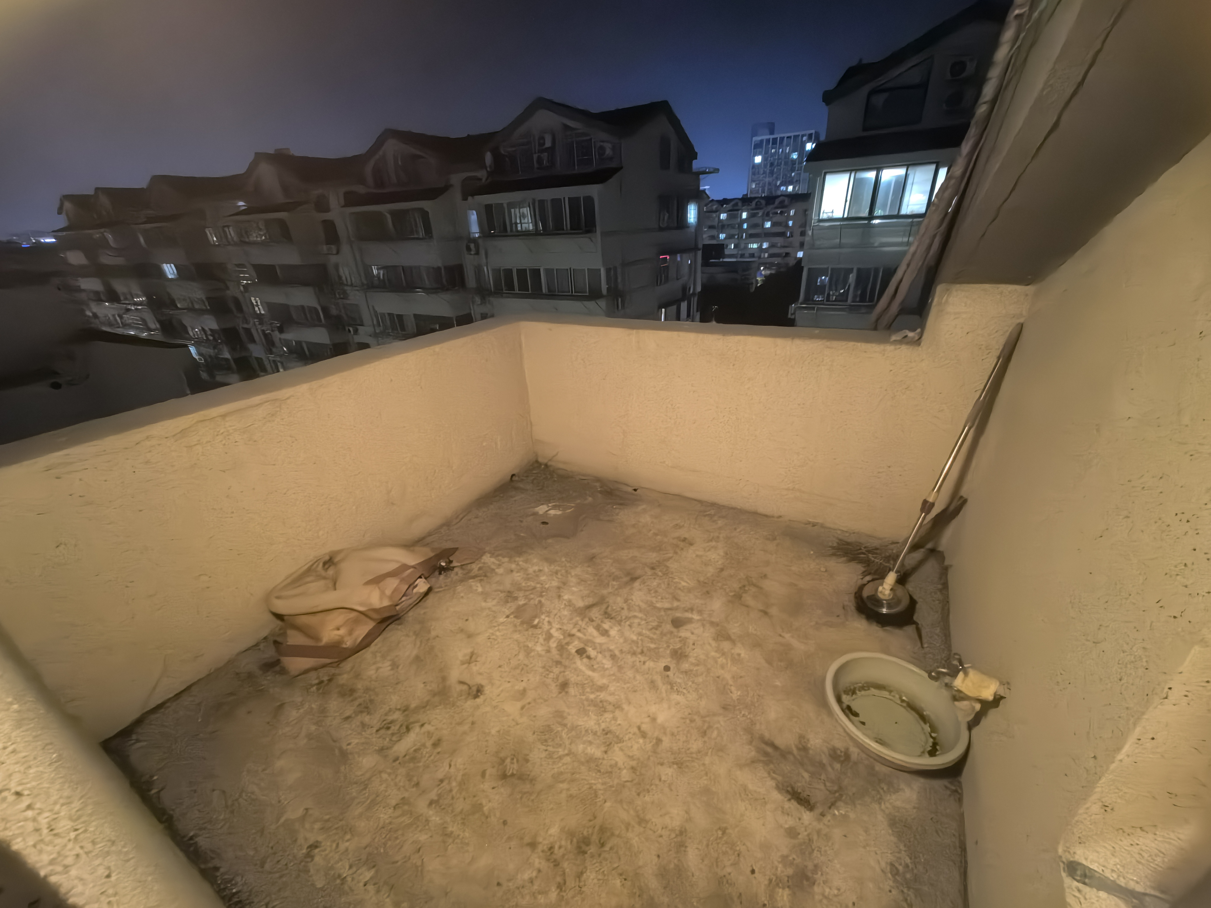 北濠桥东村 3室2厅1卫 126m&sup2;