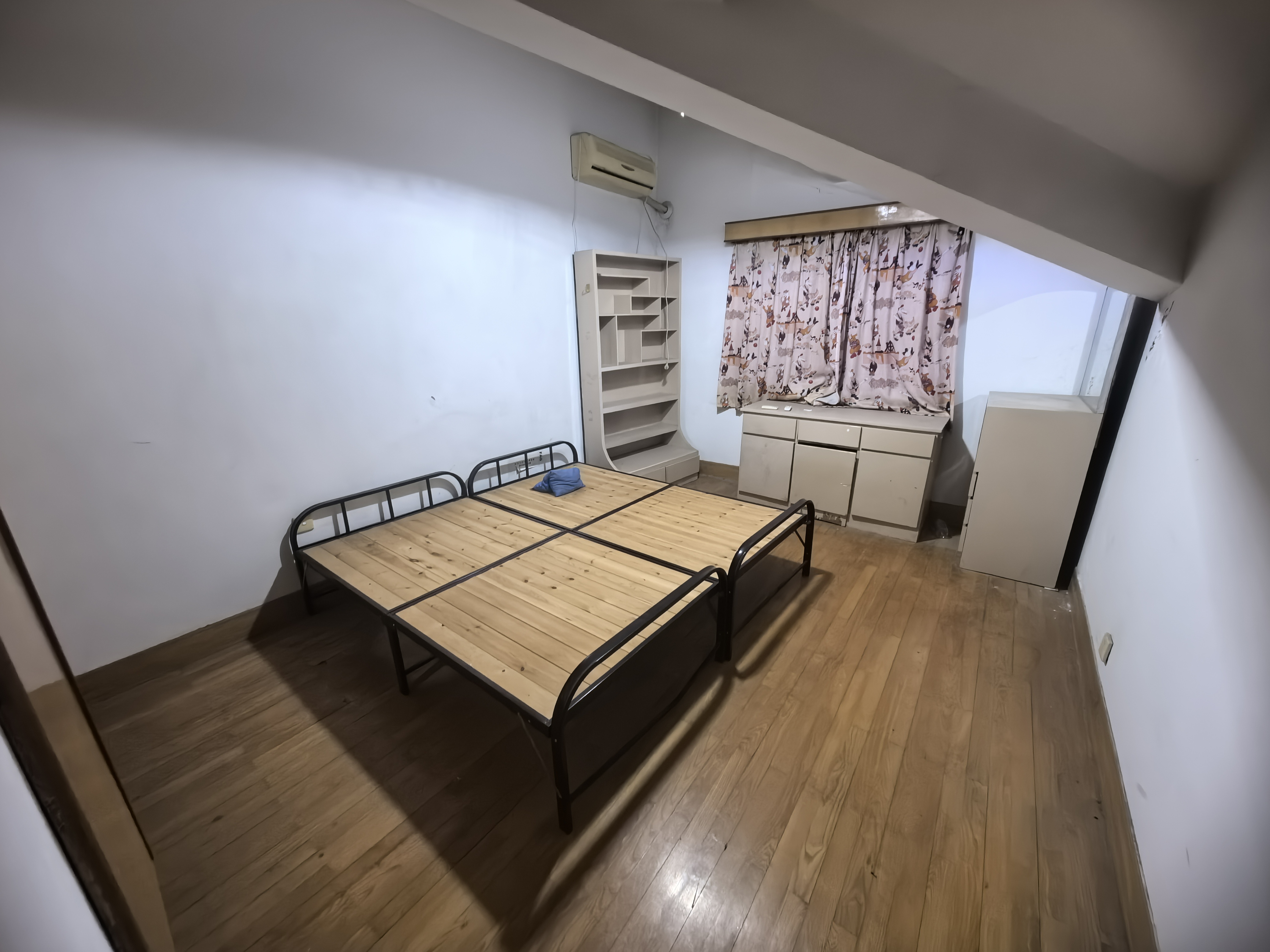 北濠桥东村 3室2厅1卫 126m&sup2;