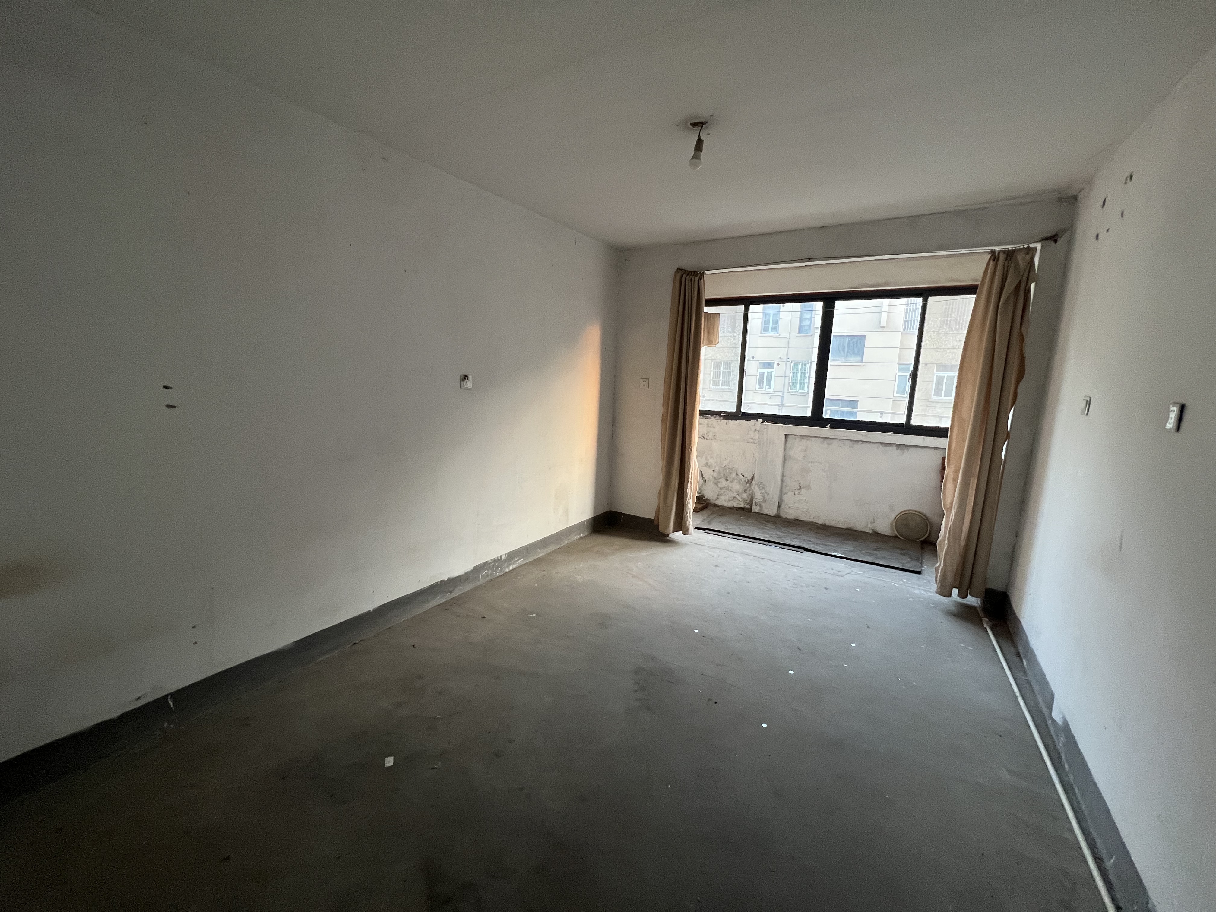 海港新村 2室1厅1卫 71.5m&sup2;