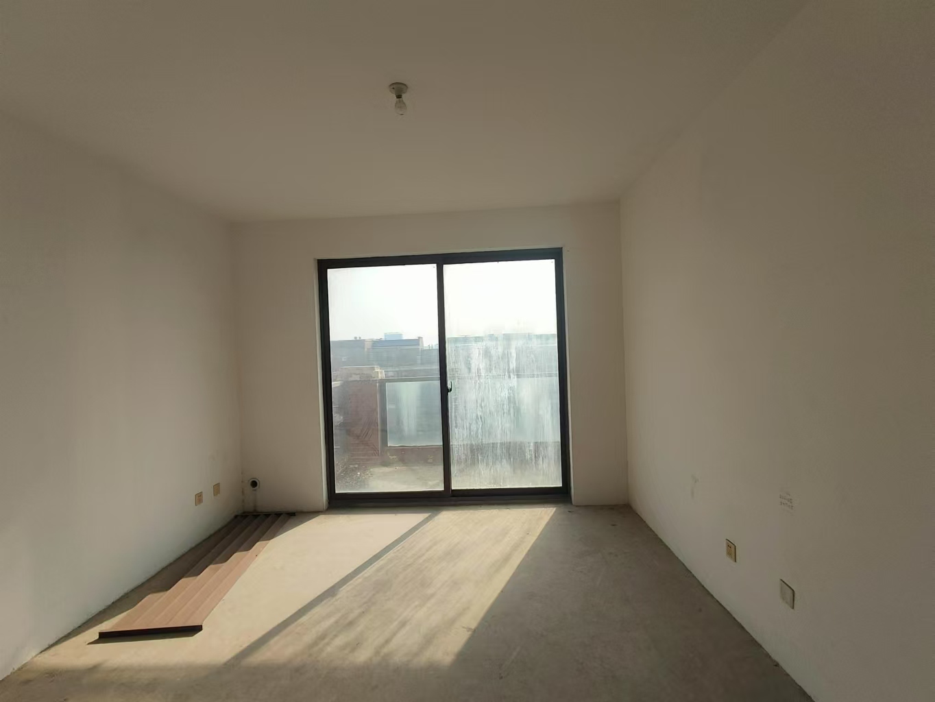 大唐金城 2室2厅1卫 104.00m²