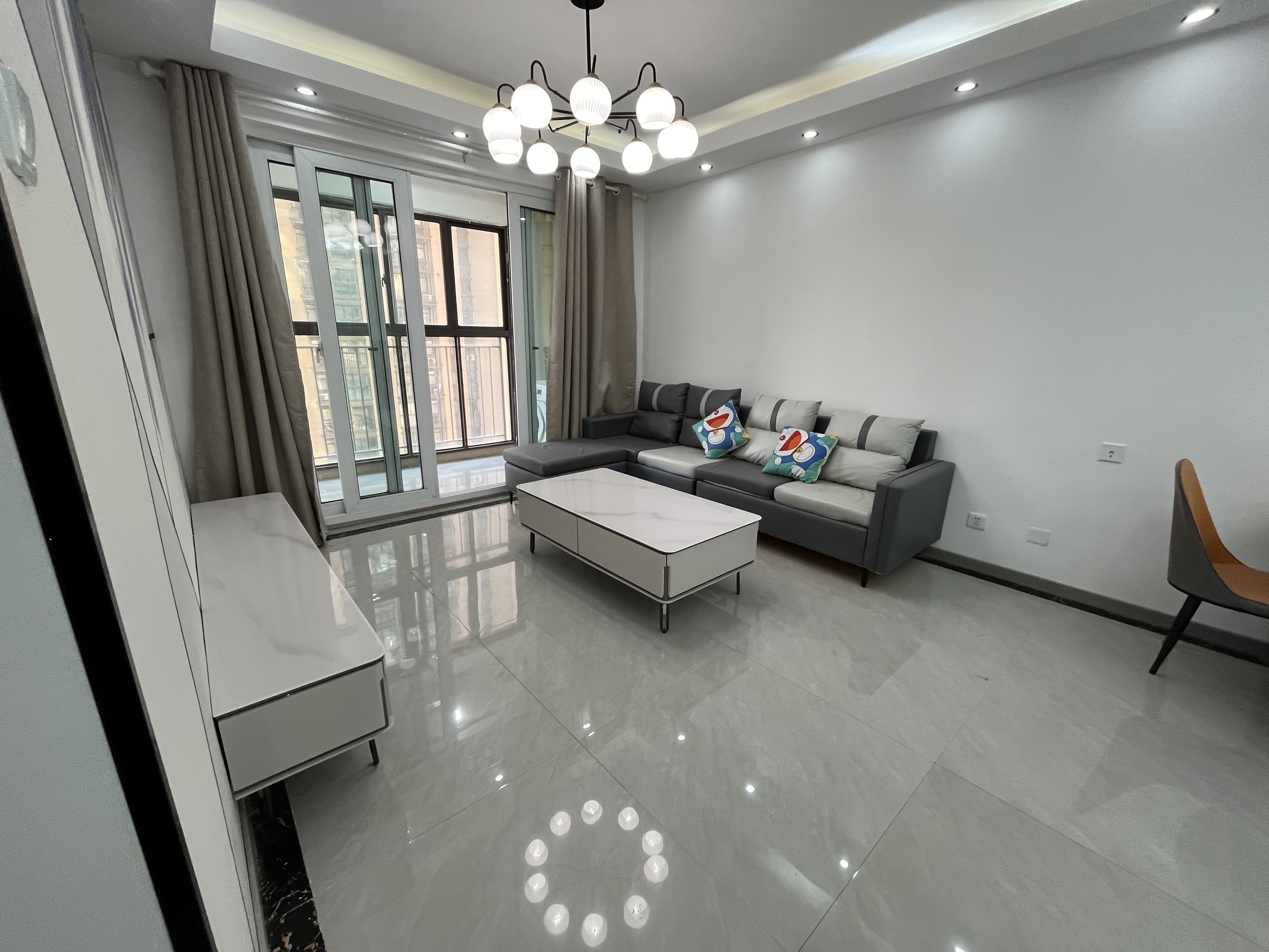 景瑞御府 3室2厅1卫 93m²