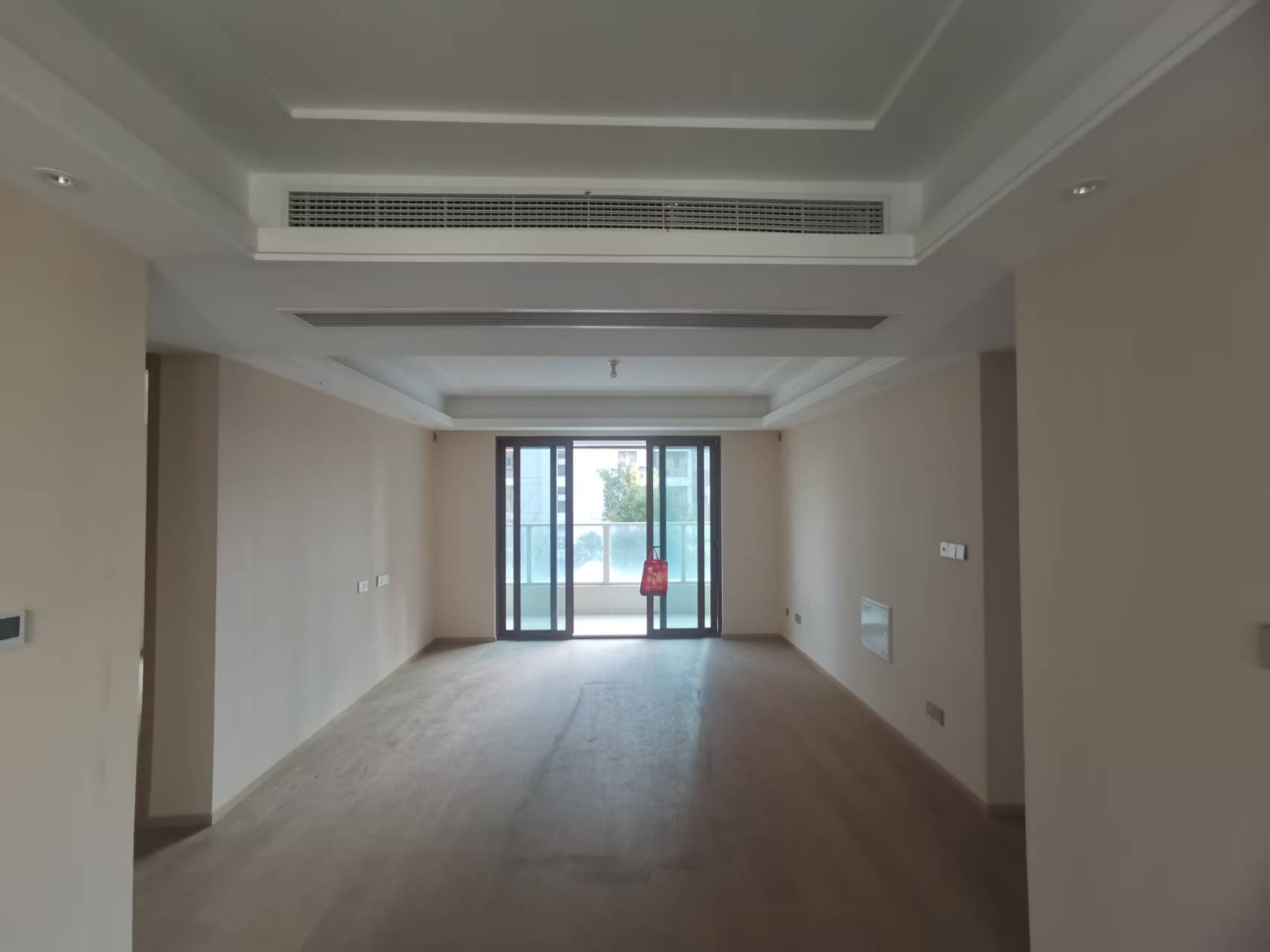 星湖泮 4室2厅2卫 141.02m²