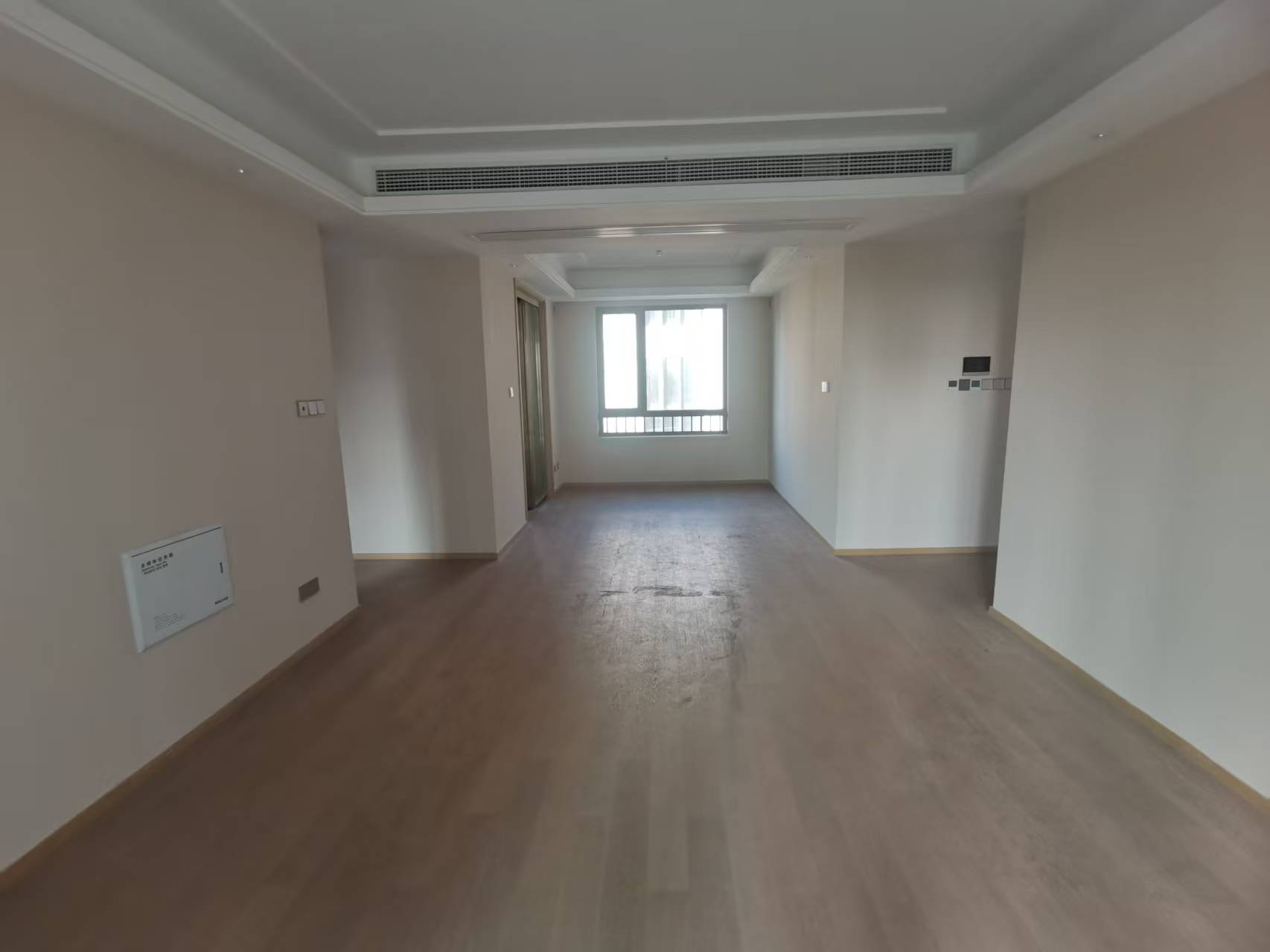 星湖泮 4室2厅2卫 141.02m&sup2;
