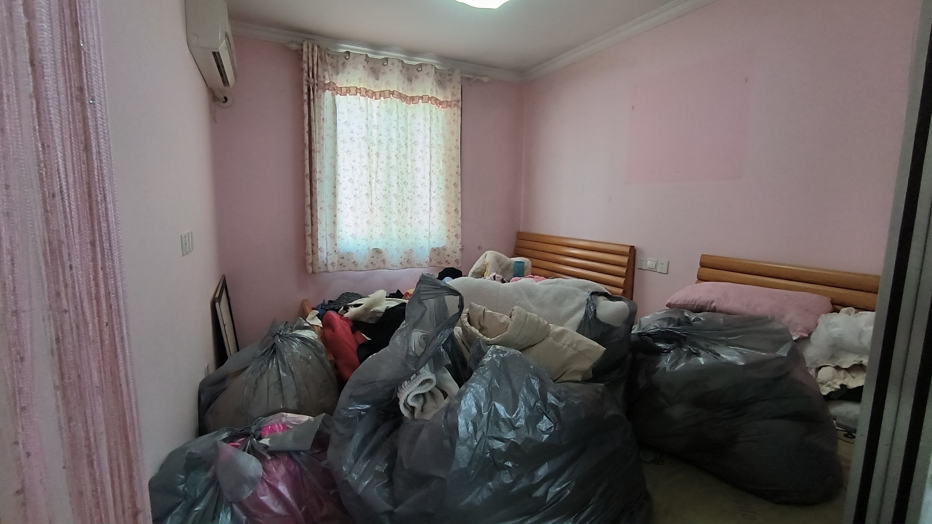五山公寓 4室2厅1卫 144.99m&sup2;