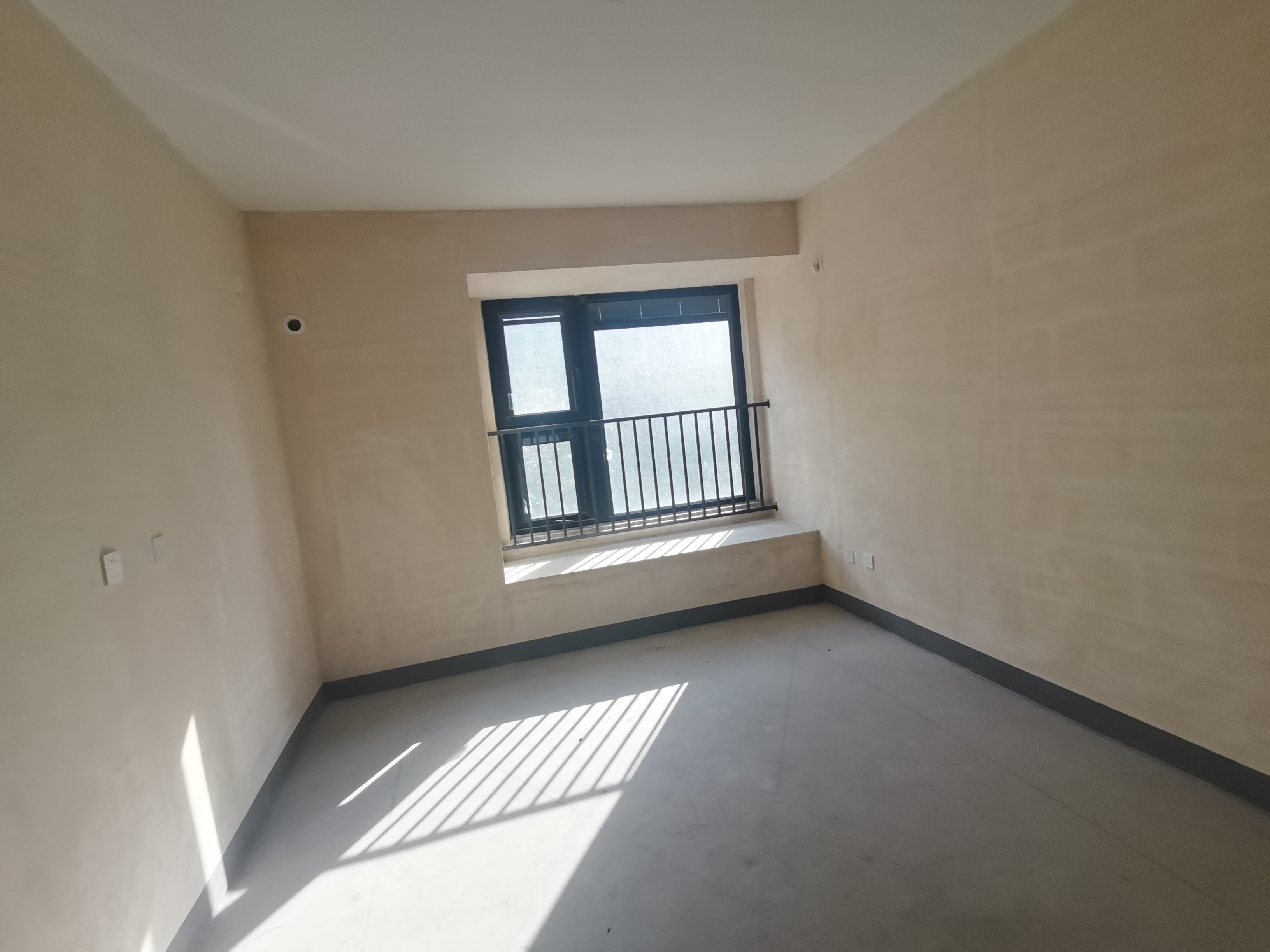 龙湖卓越&middot;悦珑湾 4室2厅2卫 130m&sup2;
