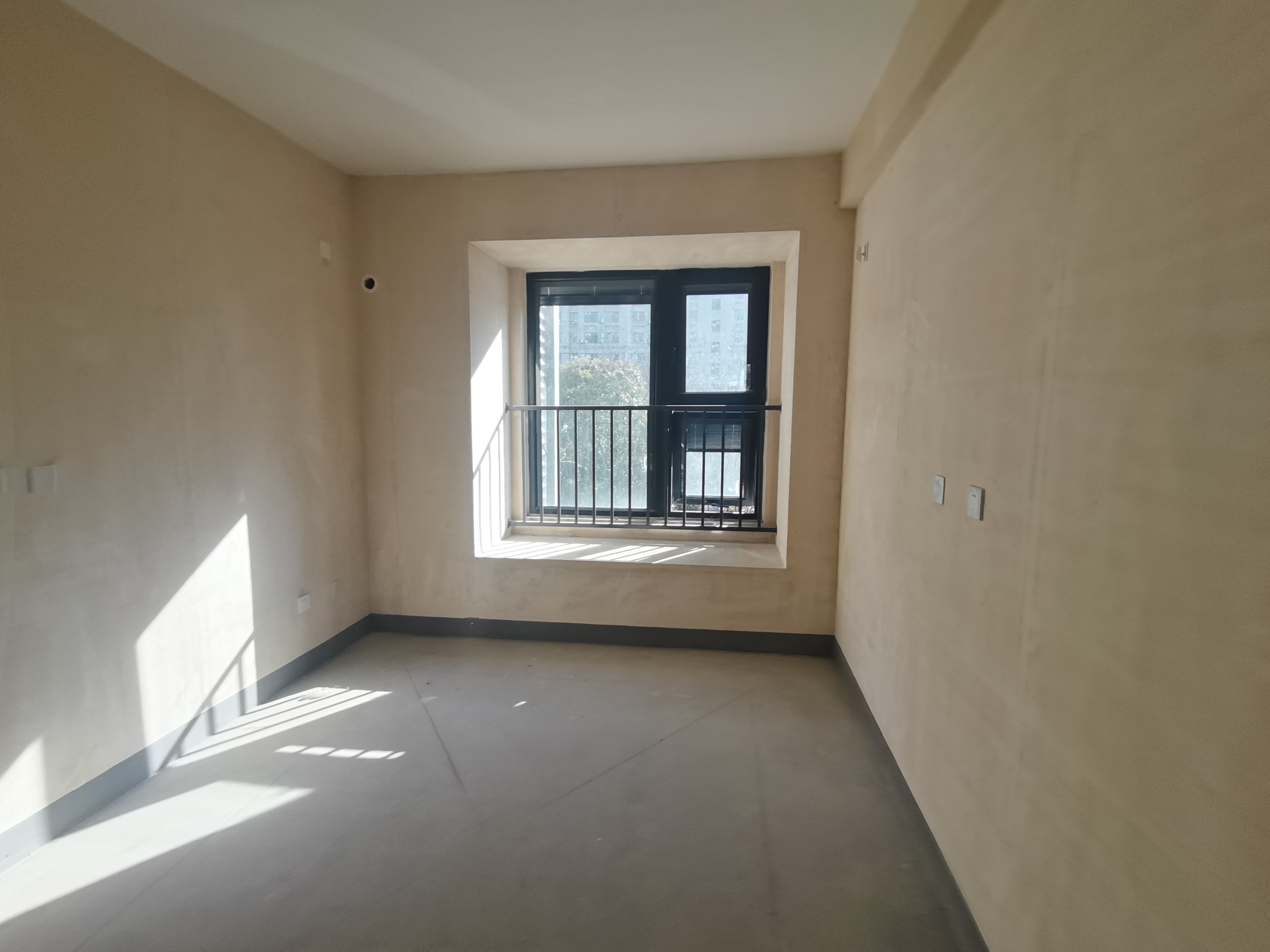 龙湖卓越&middot;悦珑湾 4室2厅2卫 130m&sup2;