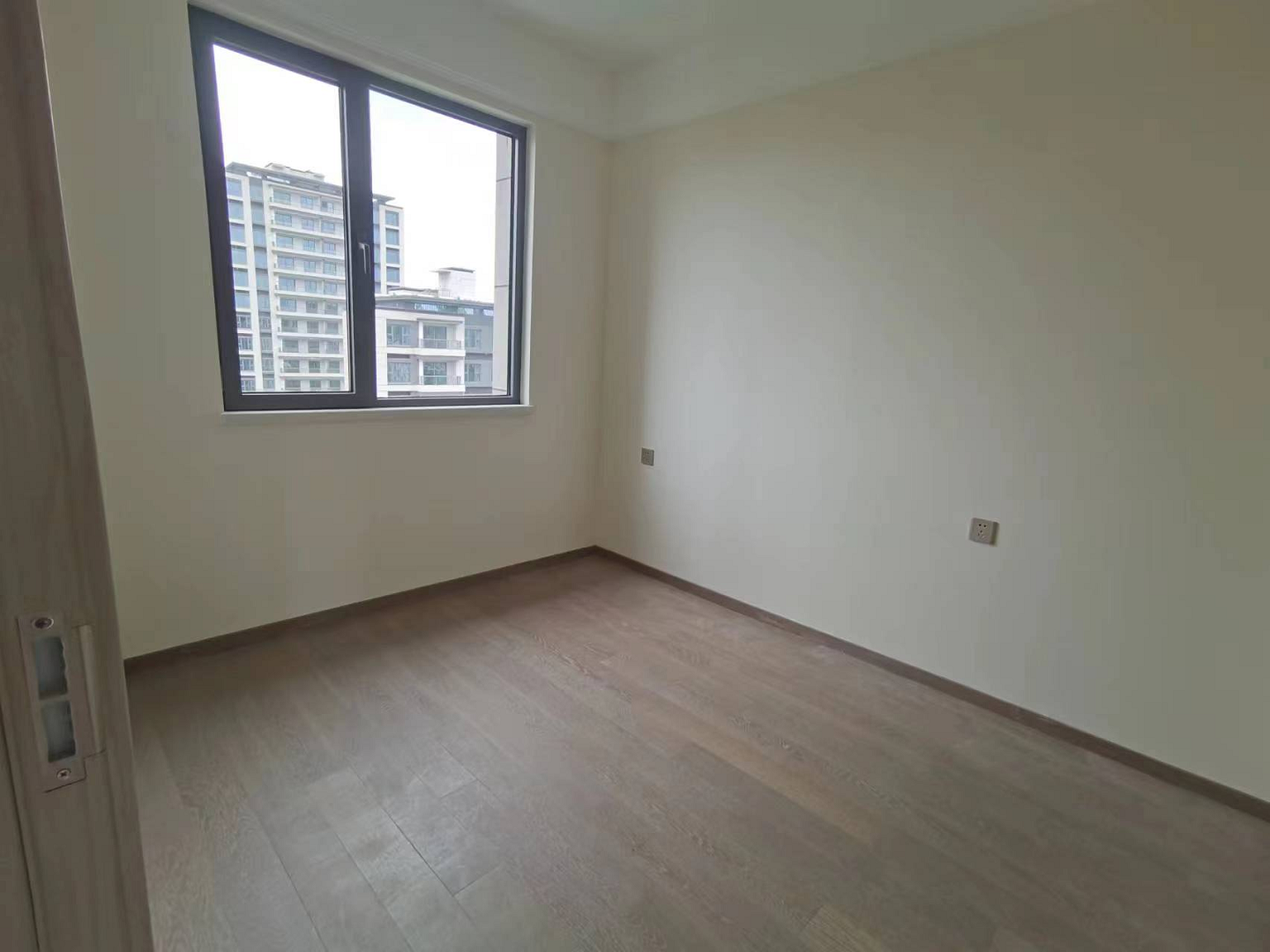 濠悦府 3室2厅2卫 94.78m²