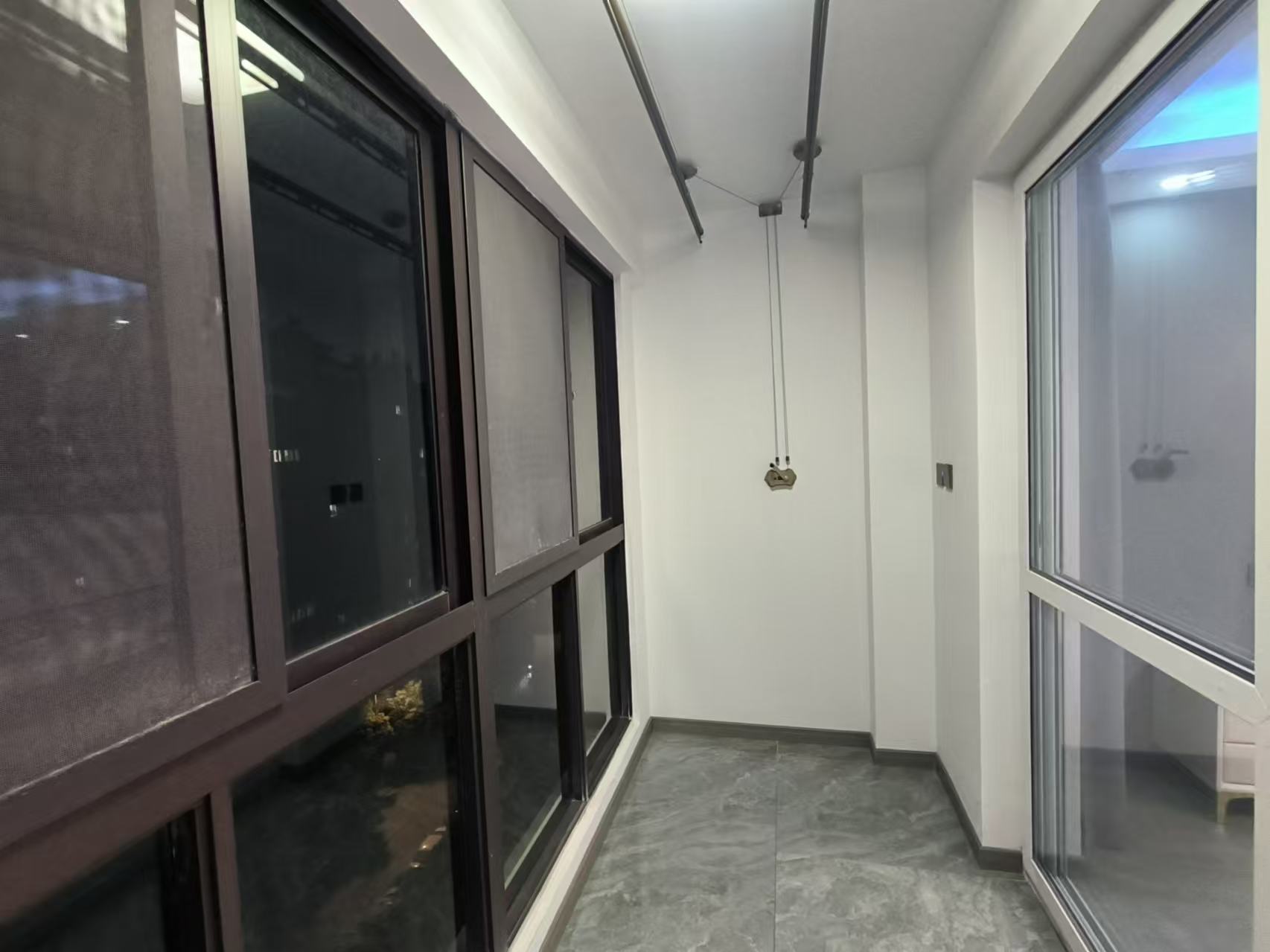 外滩花苑 1室1厅1卫 61m&sup2;