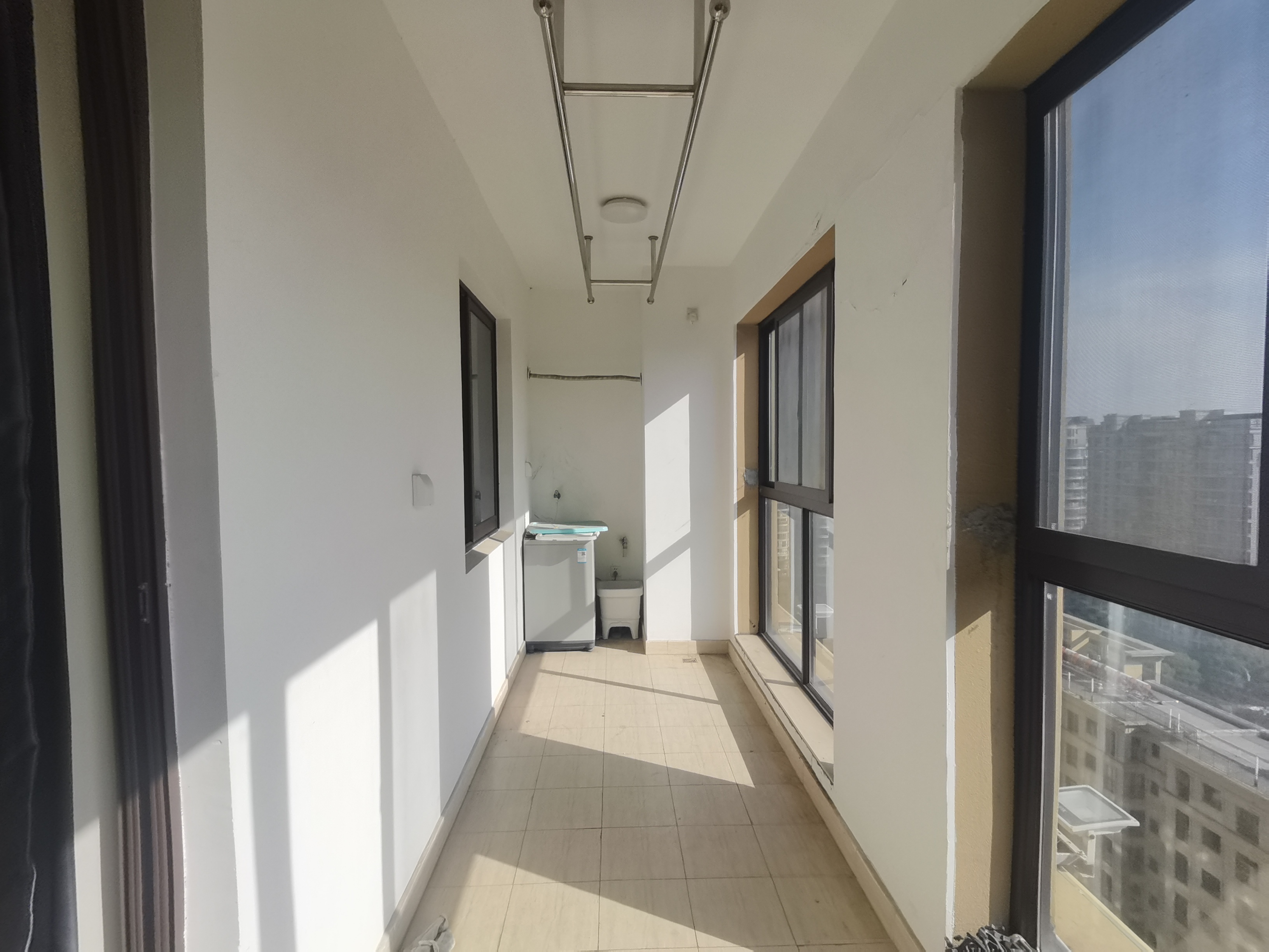 中梁望府 4室2厅2卫 136.56m²