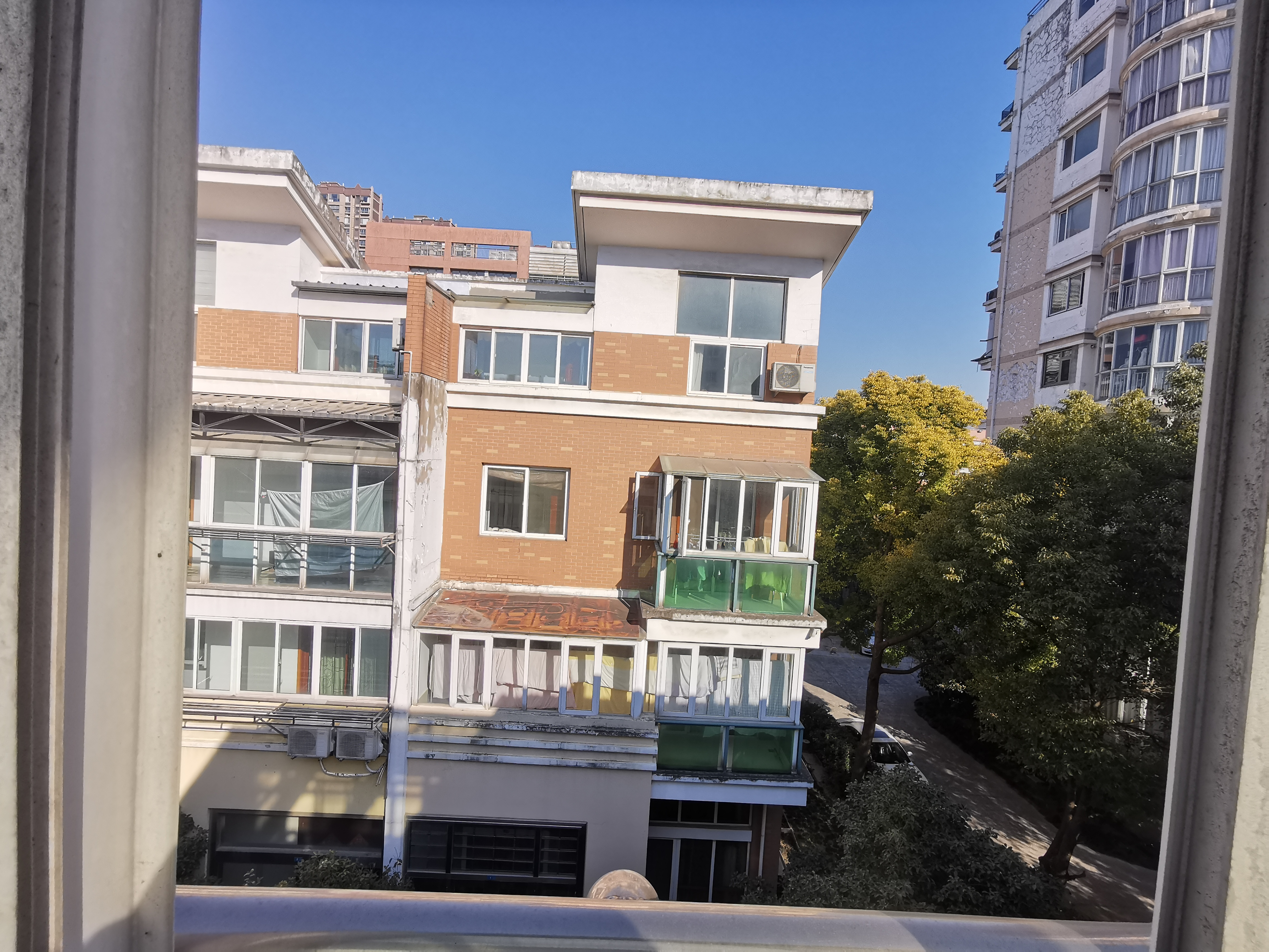 和睦小区 5室2厅2卫 260.00m²