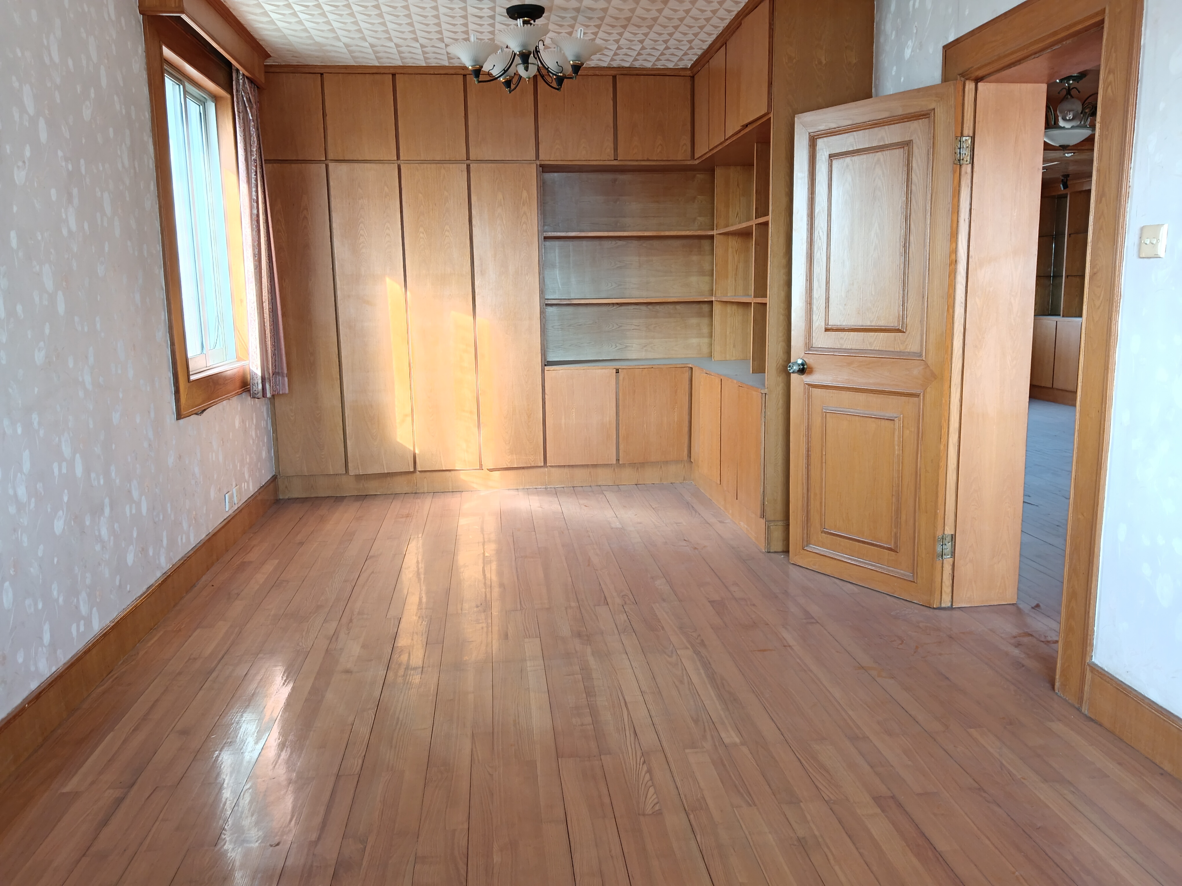 北濠桥东村 4室2厅2卫 210.92m&sup2;