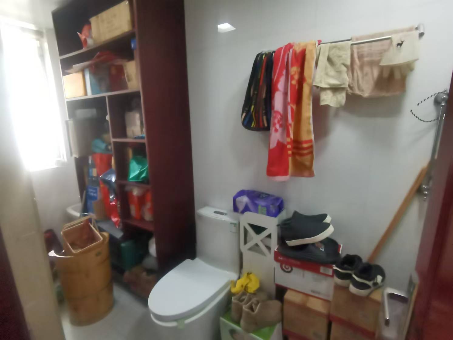 爱玛花苑 5室3厅3卫 241m&sup2;
