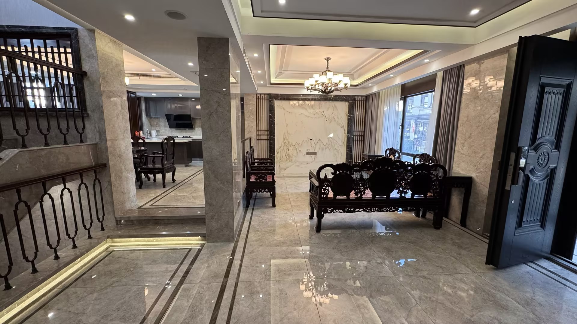 盛和九里香堤一期 5室2厅3卫 260.00m&sup2;