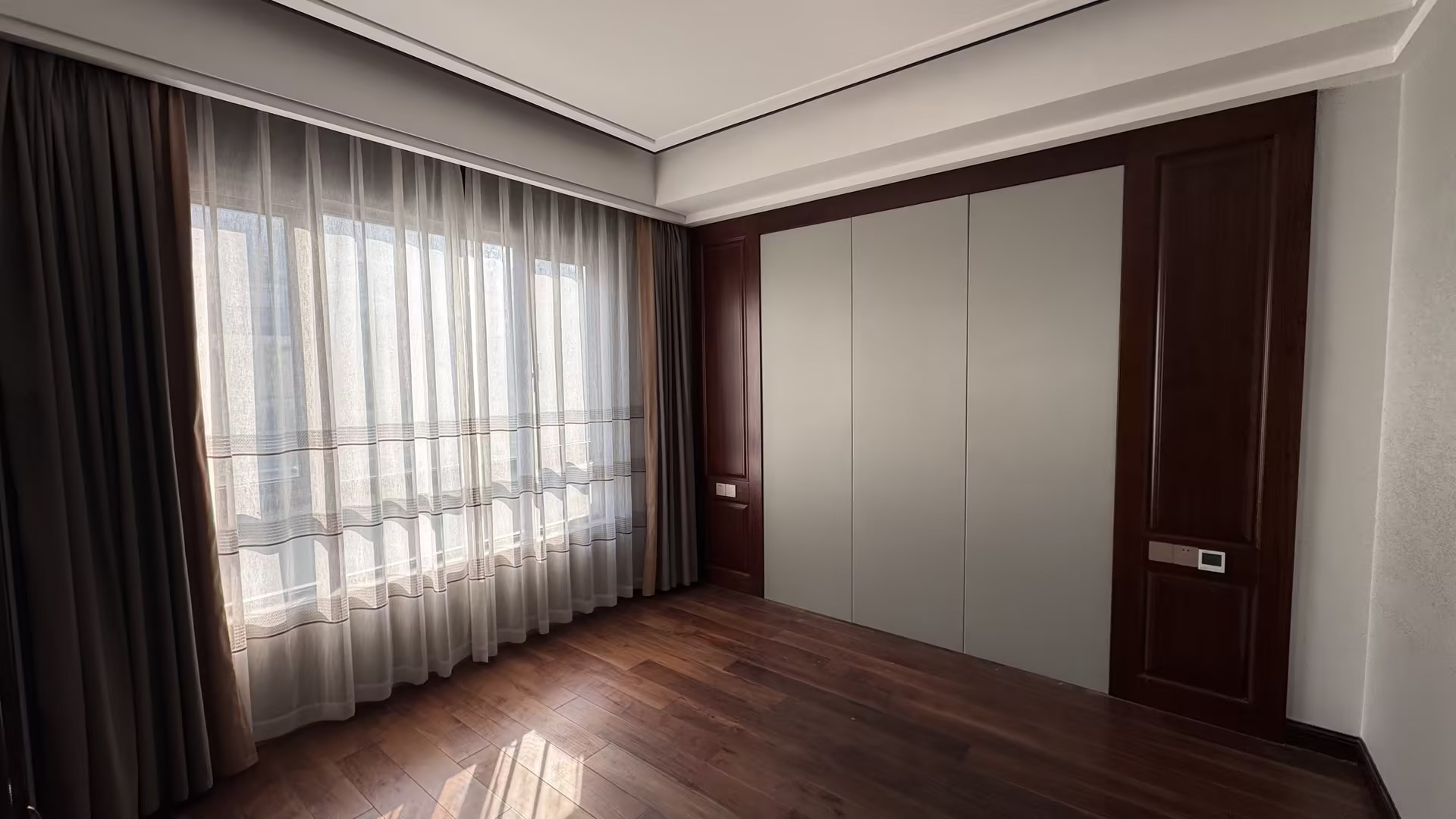 盛和九里香堤一期 5室2厅3卫 260.00m&sup2;