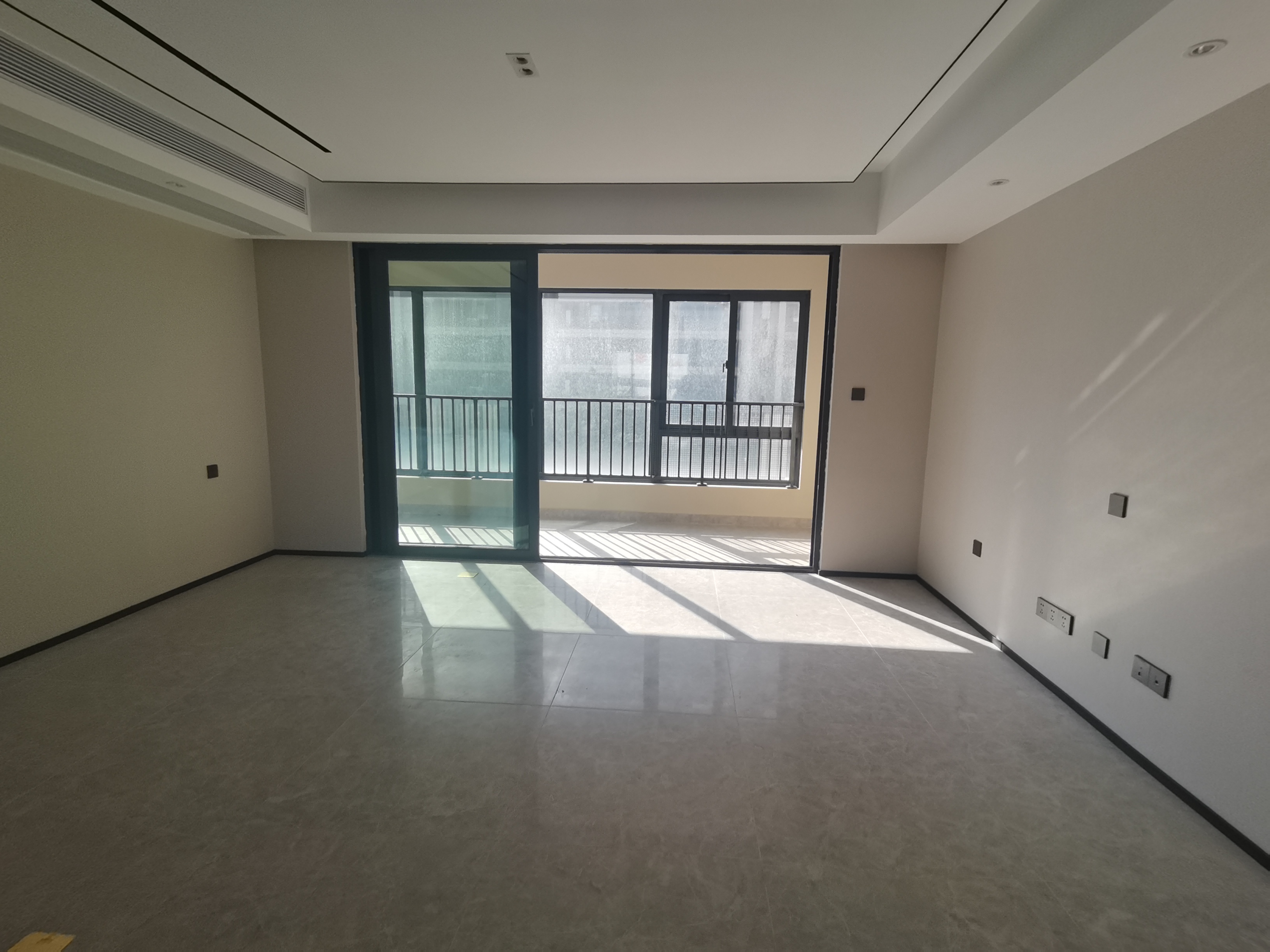 万科官山望 4室2厅2卫 168.65m²