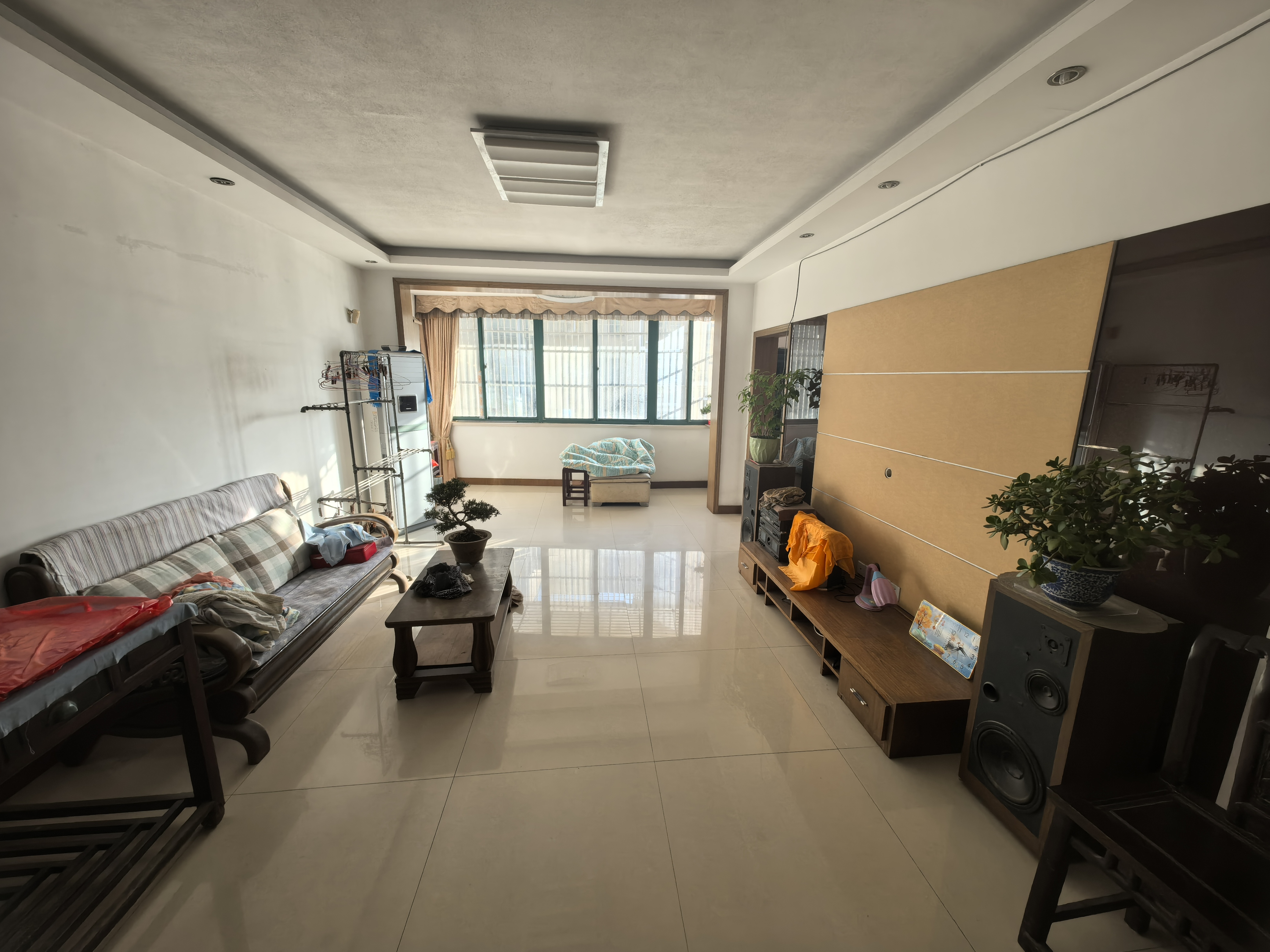 友谊家园 3室2厅1卫 137m&sup2;