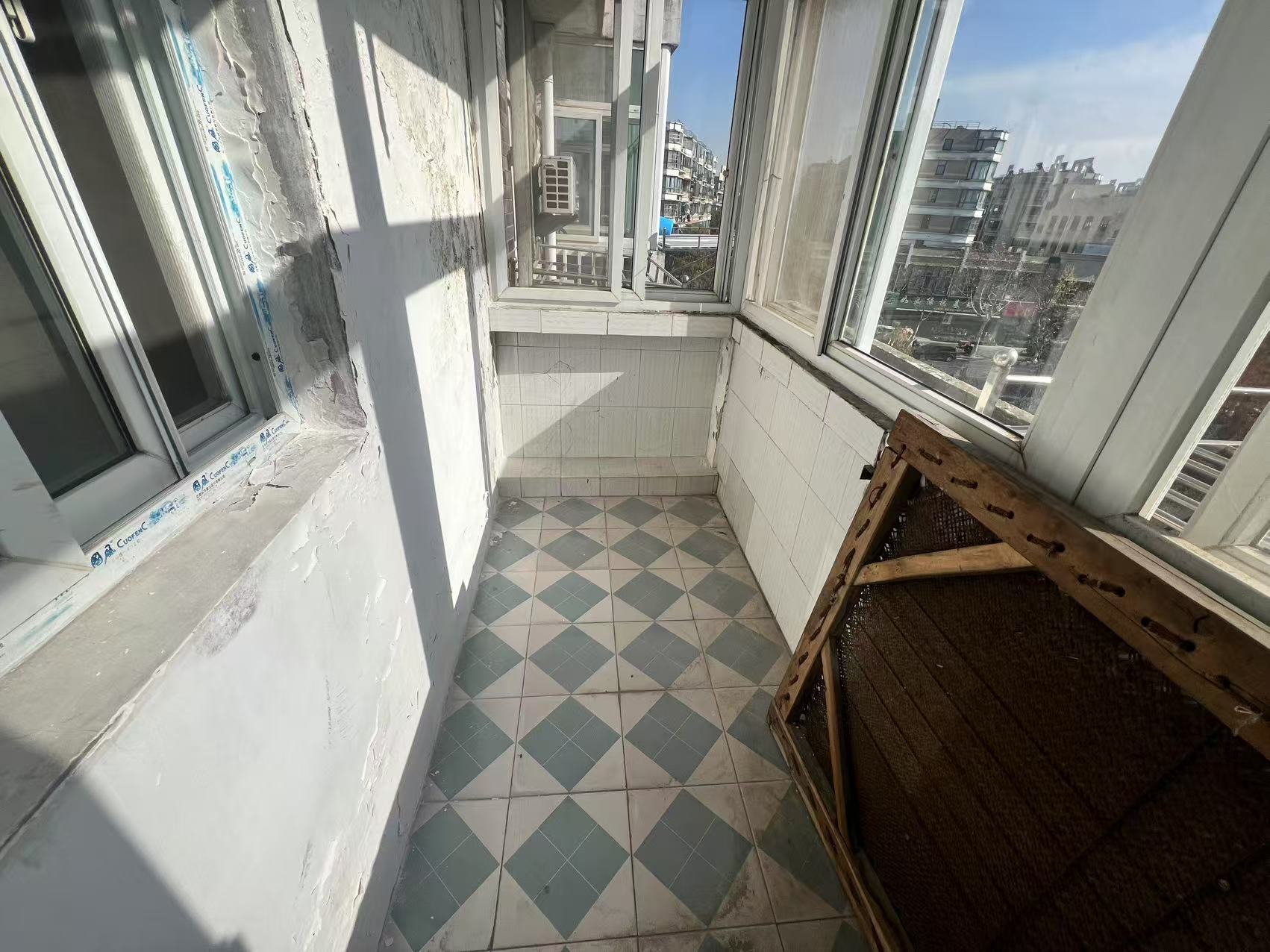 濠东路63号 3室1厅1卫 72m&sup2;