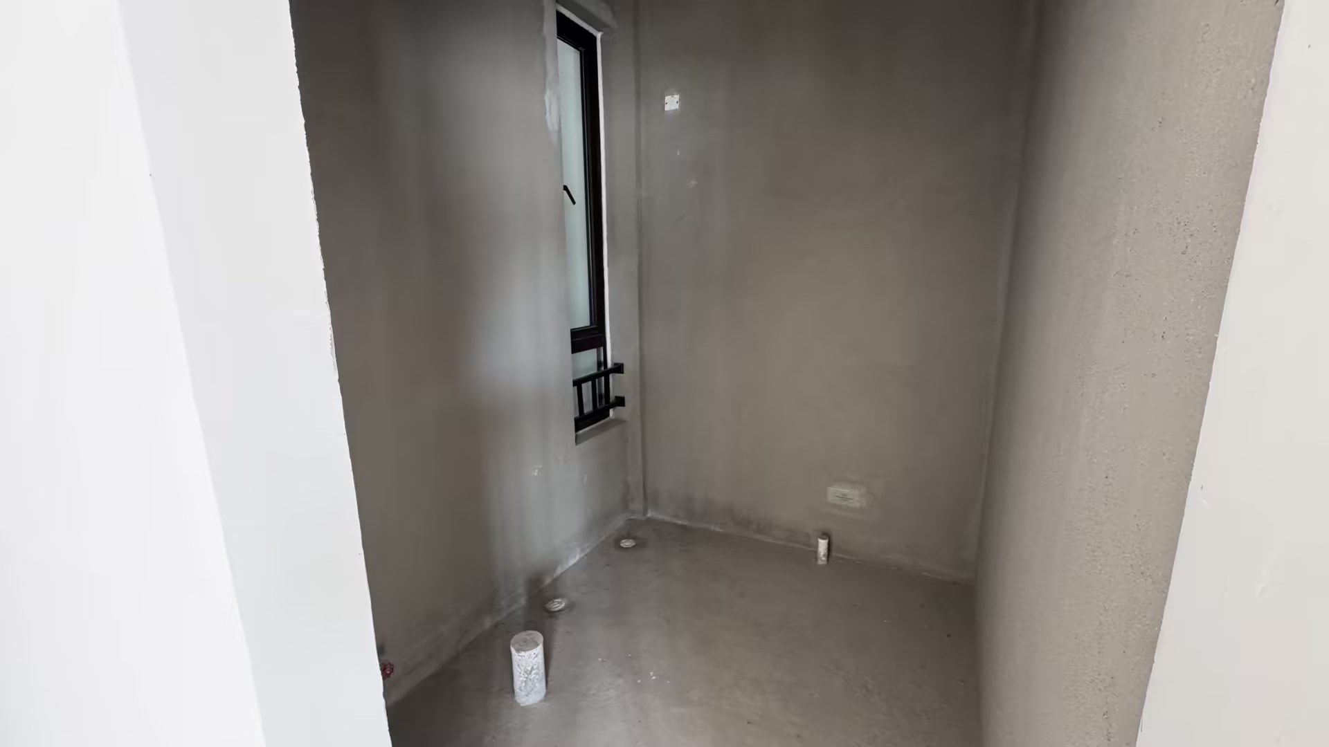 盛和九里香堤一期 5室2厅2卫 295m²