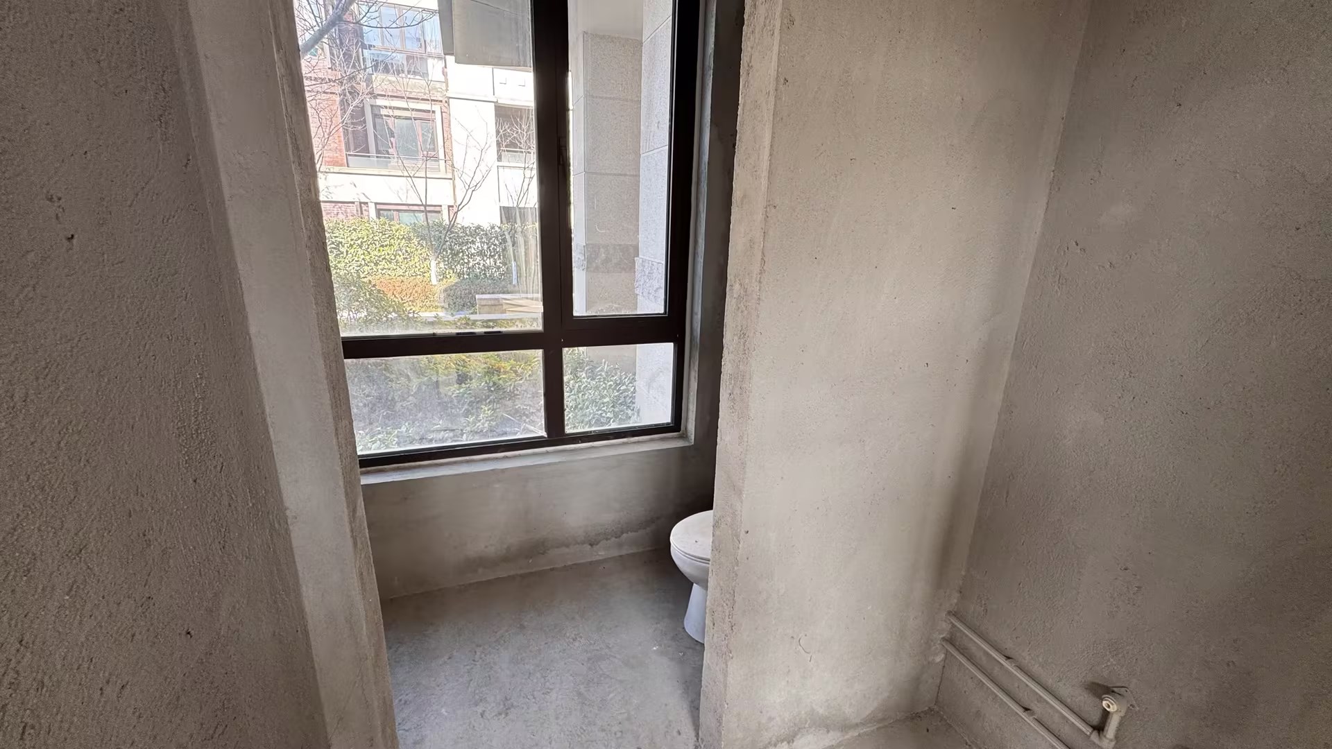 盛和九里香堤一期 5室2厅2卫 295m²
