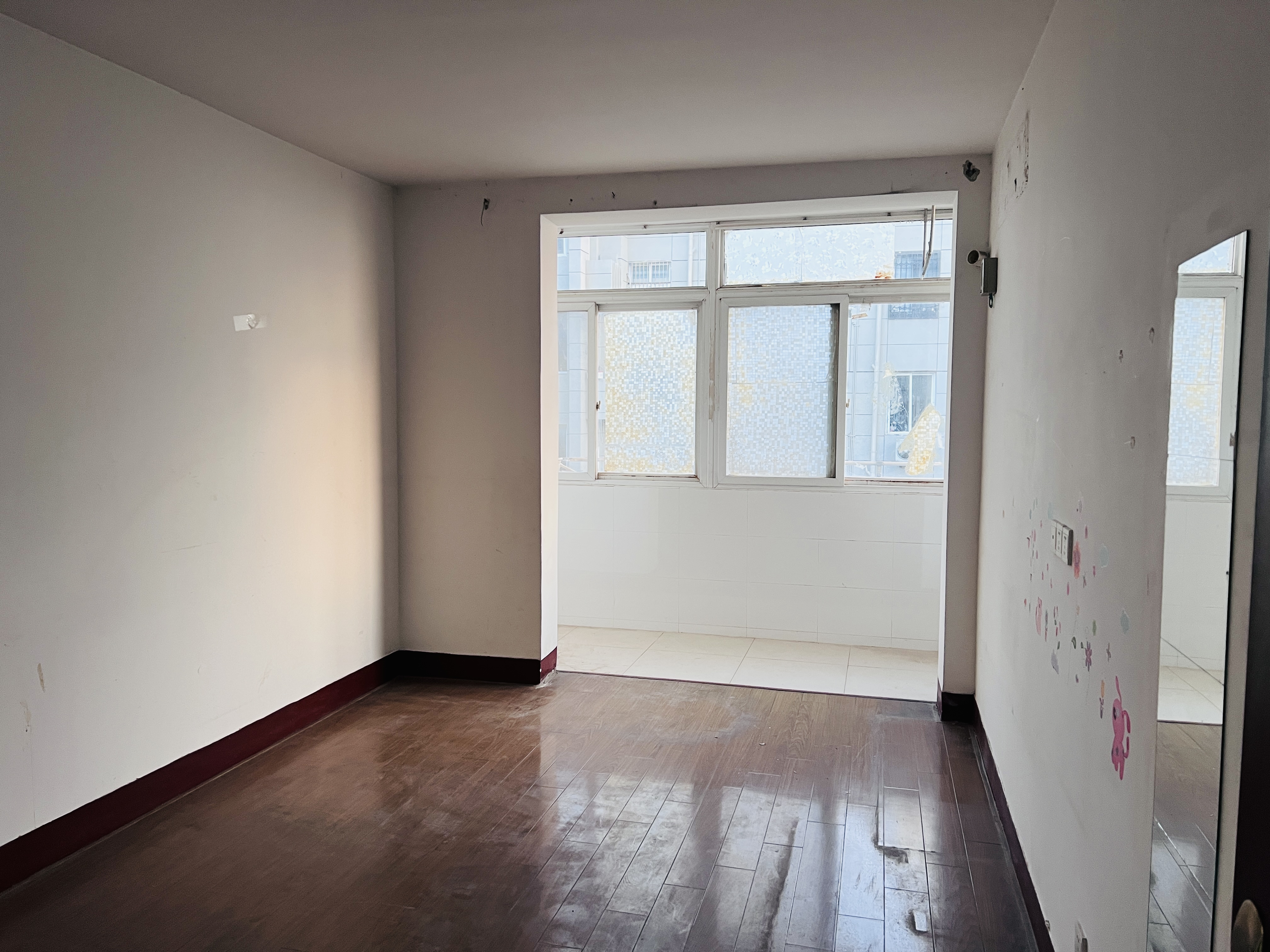 虹桥新村(朝霞路) 2室2厅1卫 71.18m²