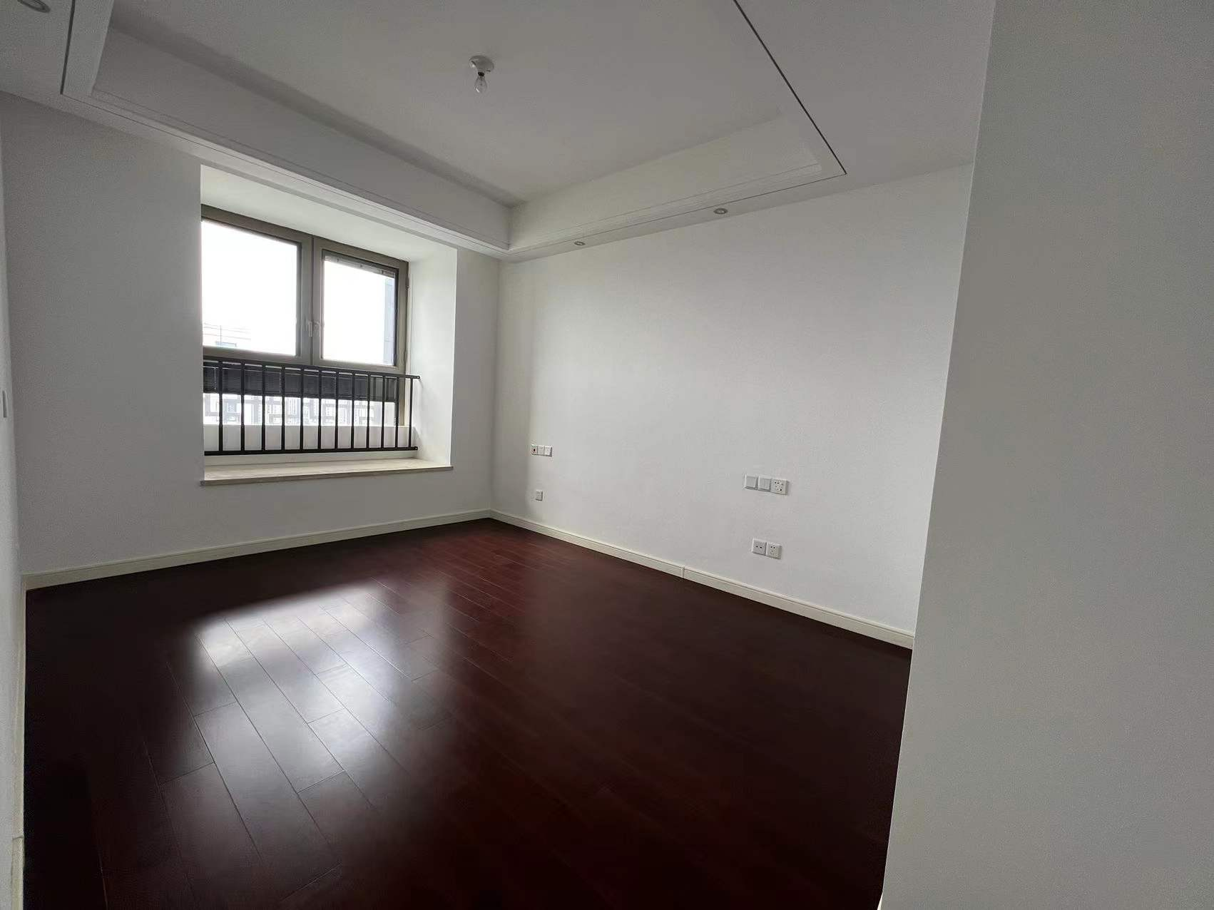 九玺台 3室1厅2卫 143.11m&sup2;