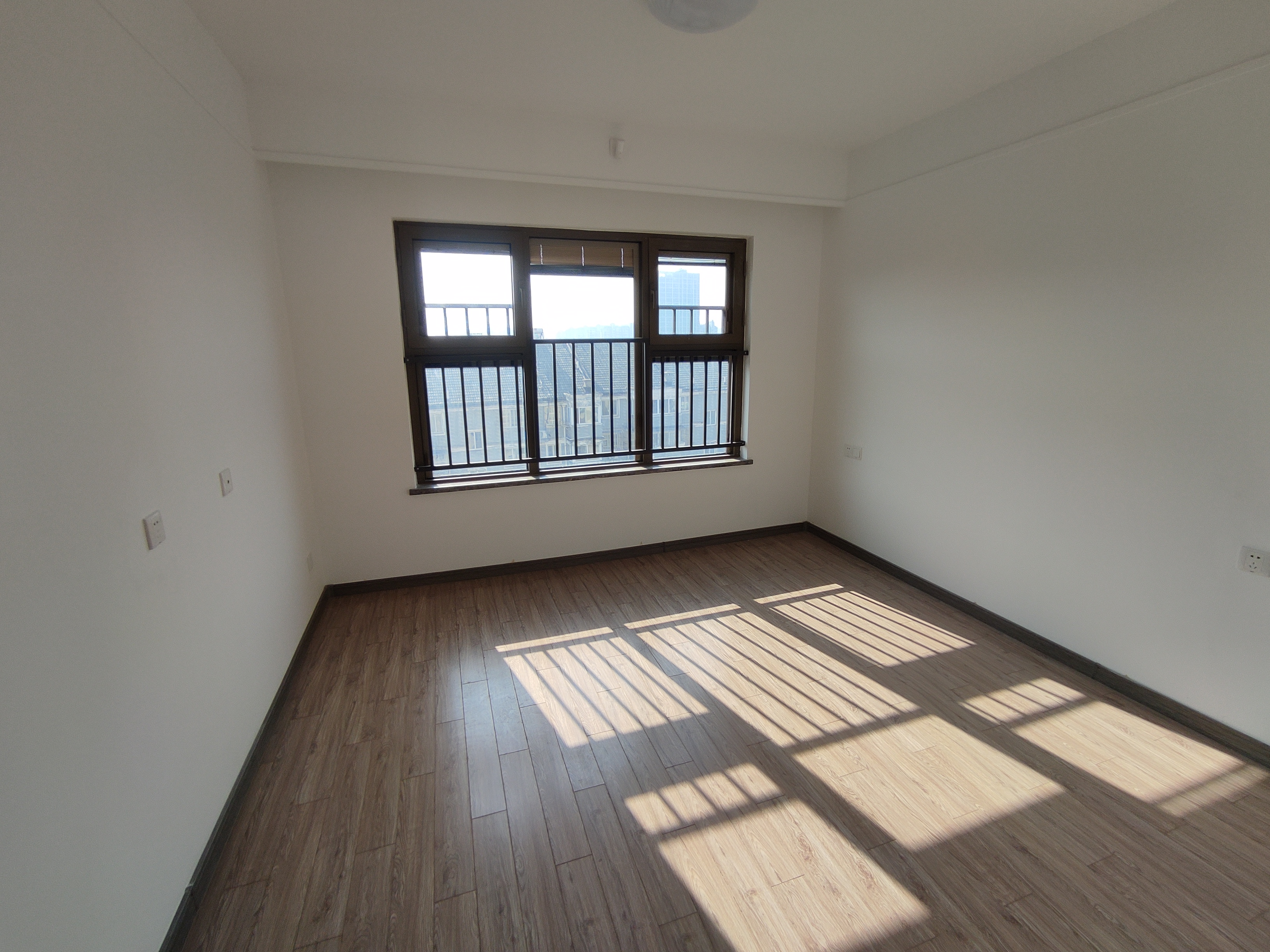 雅居乐鑫基中央公馆西区 3室2厅2卫 134.41m&sup2;