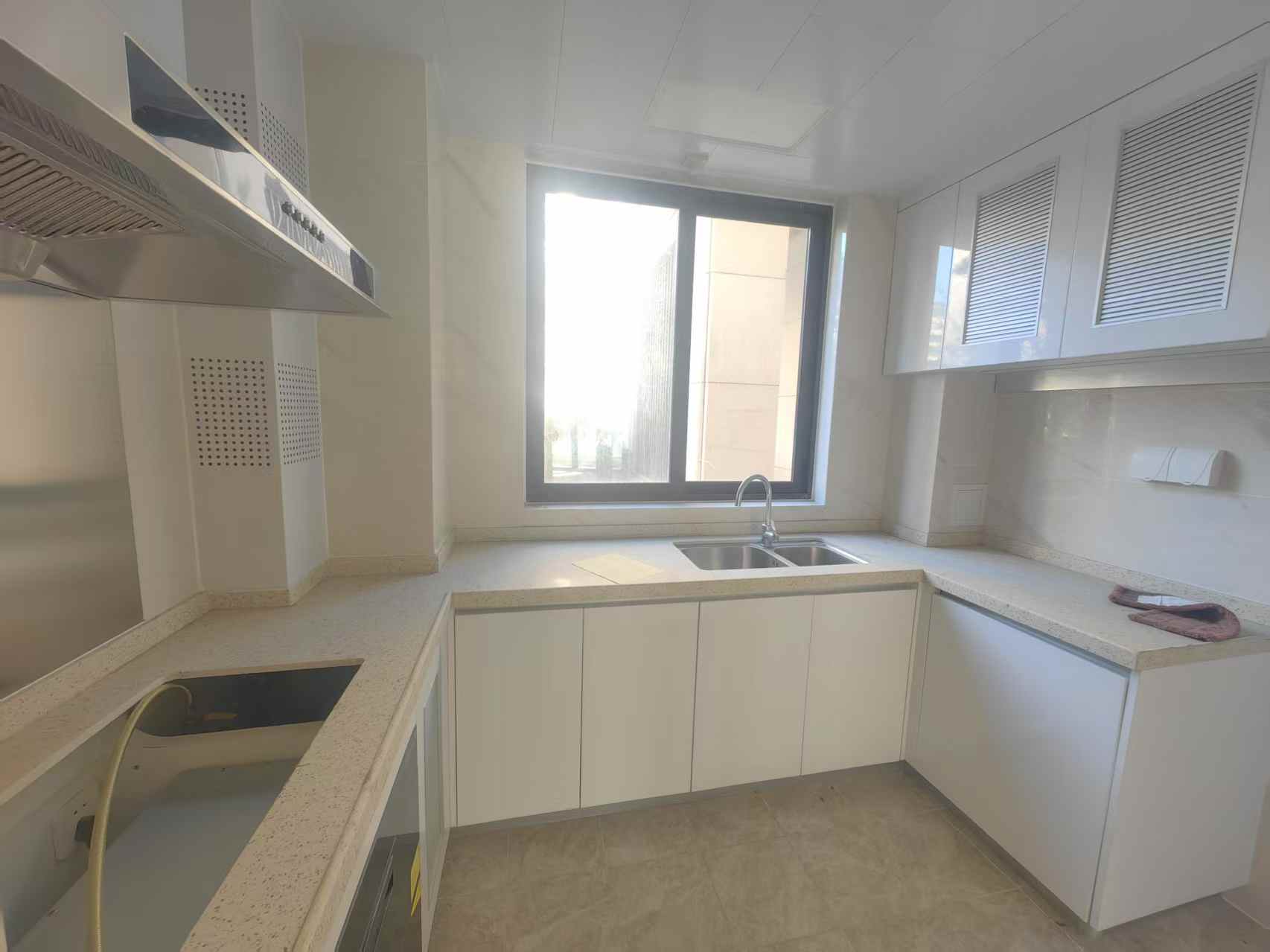 红星天铂 4室2厅2卫 128.49m&sup2;