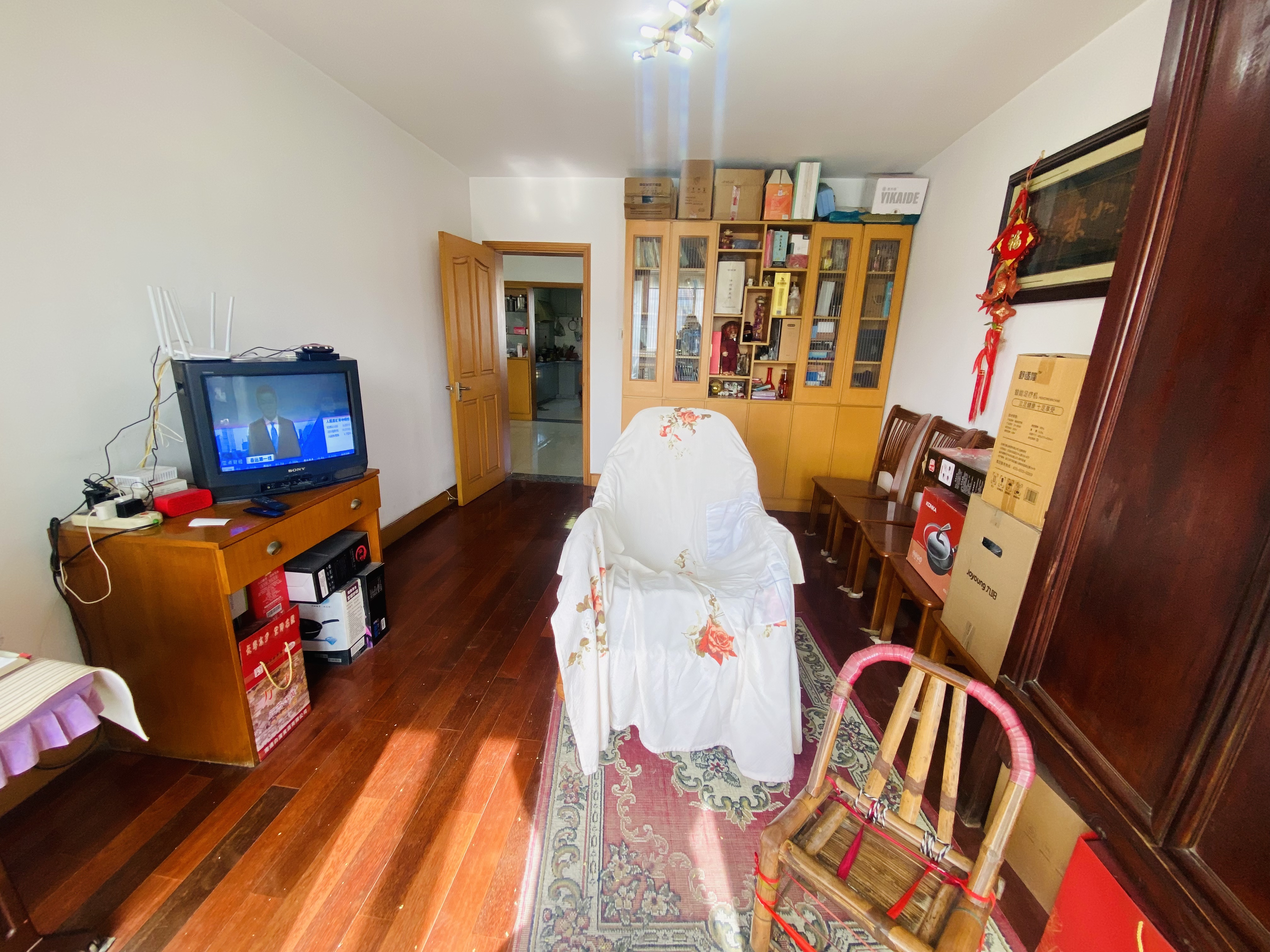 光明南村 3室2厅1卫 128.81m²