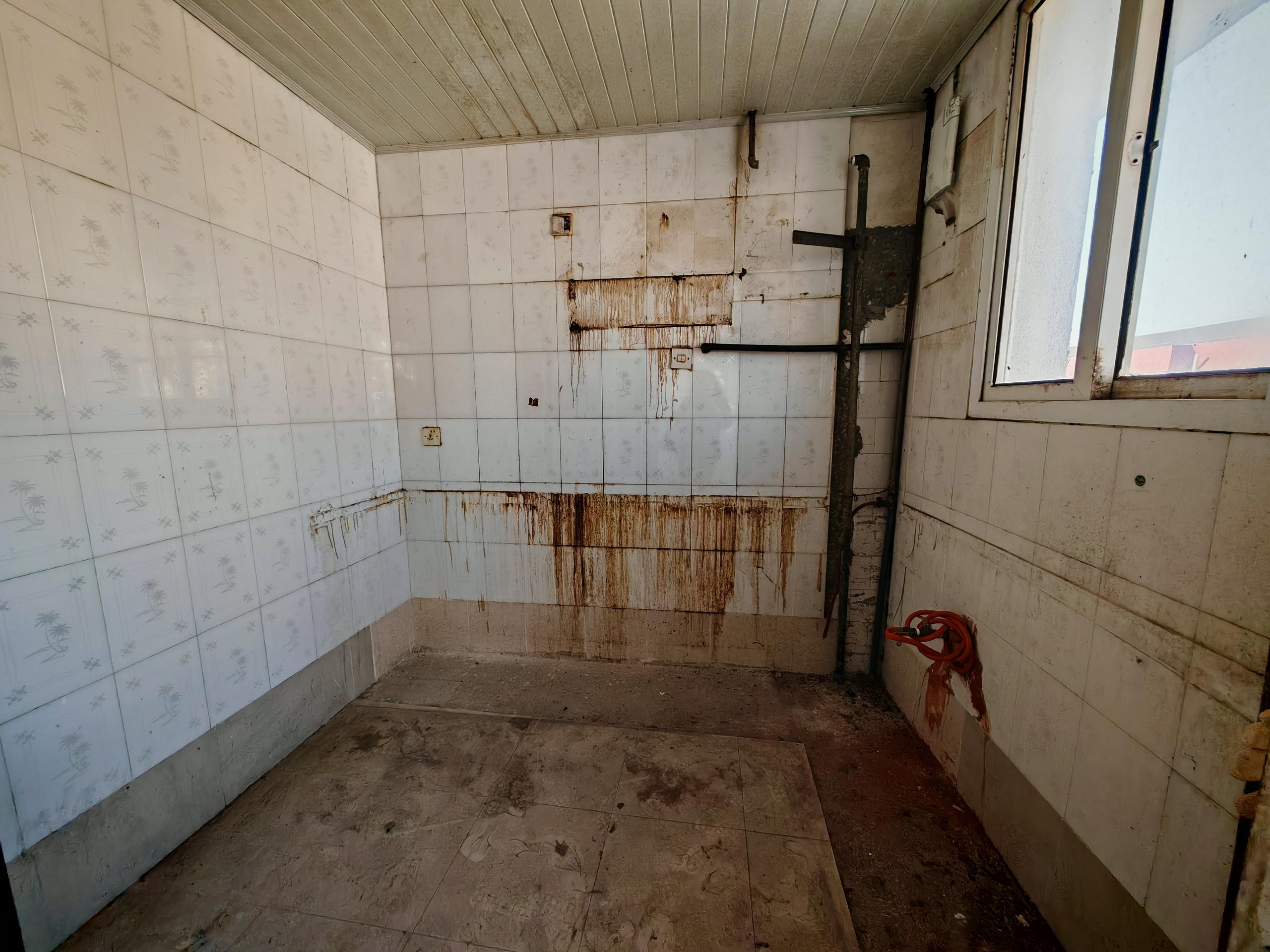 银花苑 4室1厅2卫 106m&sup2;