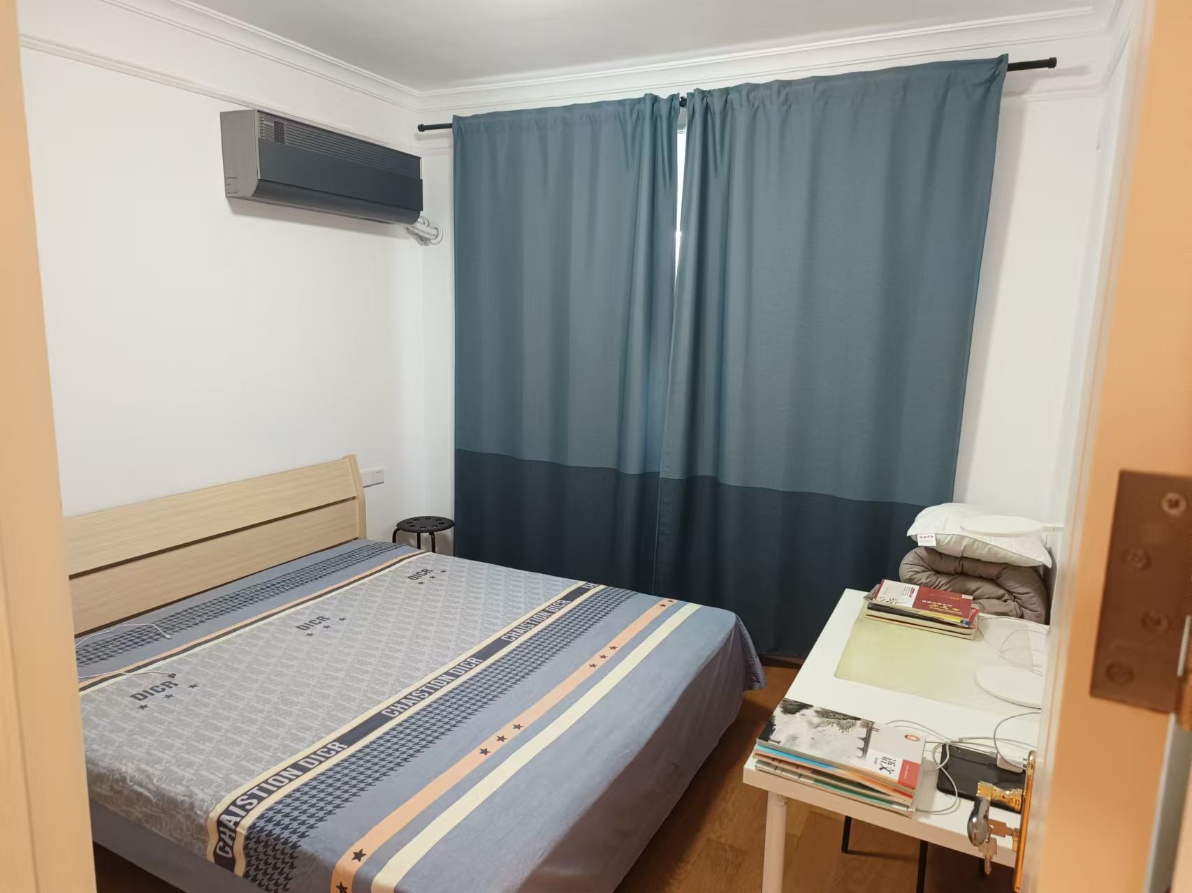 中海碧林湾 3室2厅1卫 97m²