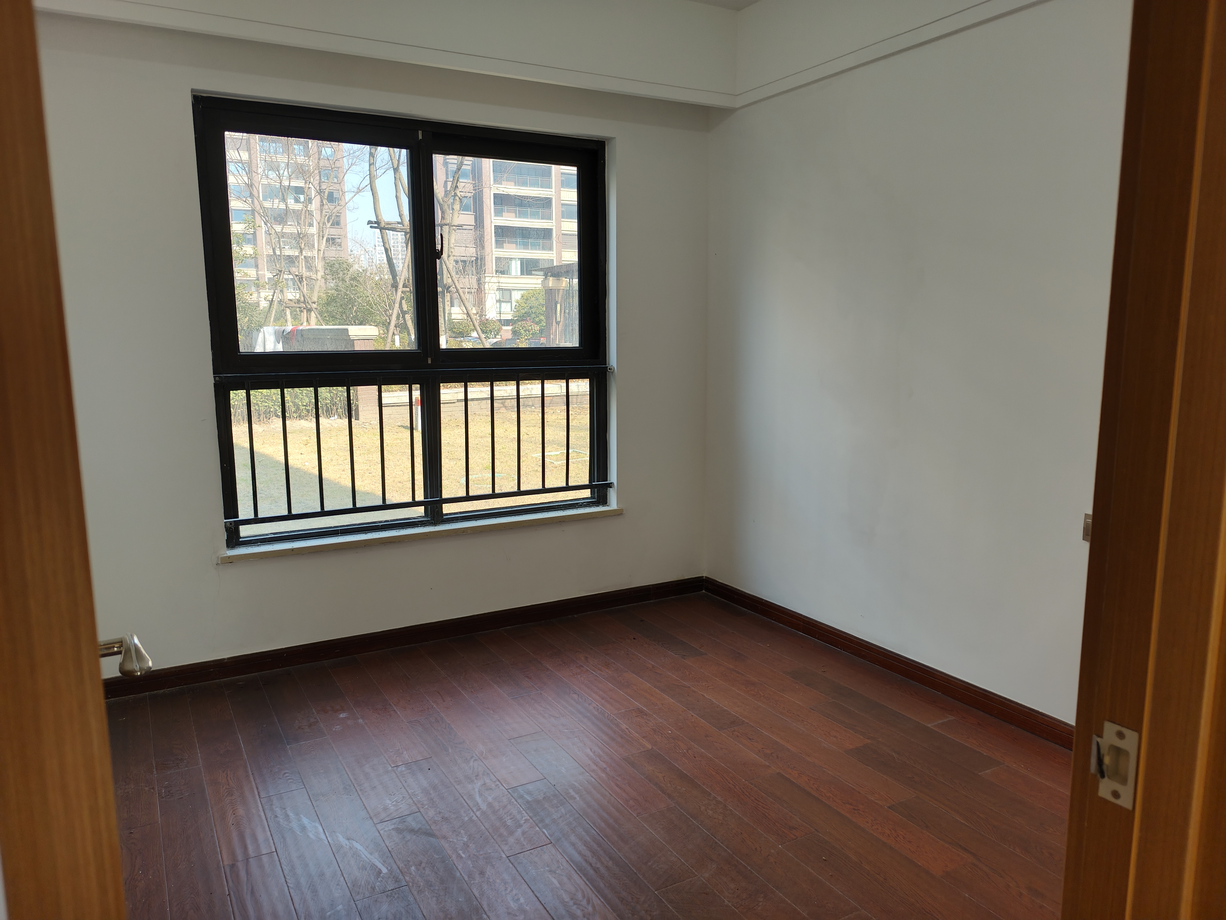 林肯公园 4室2厅2卫 121.42m&sup2;