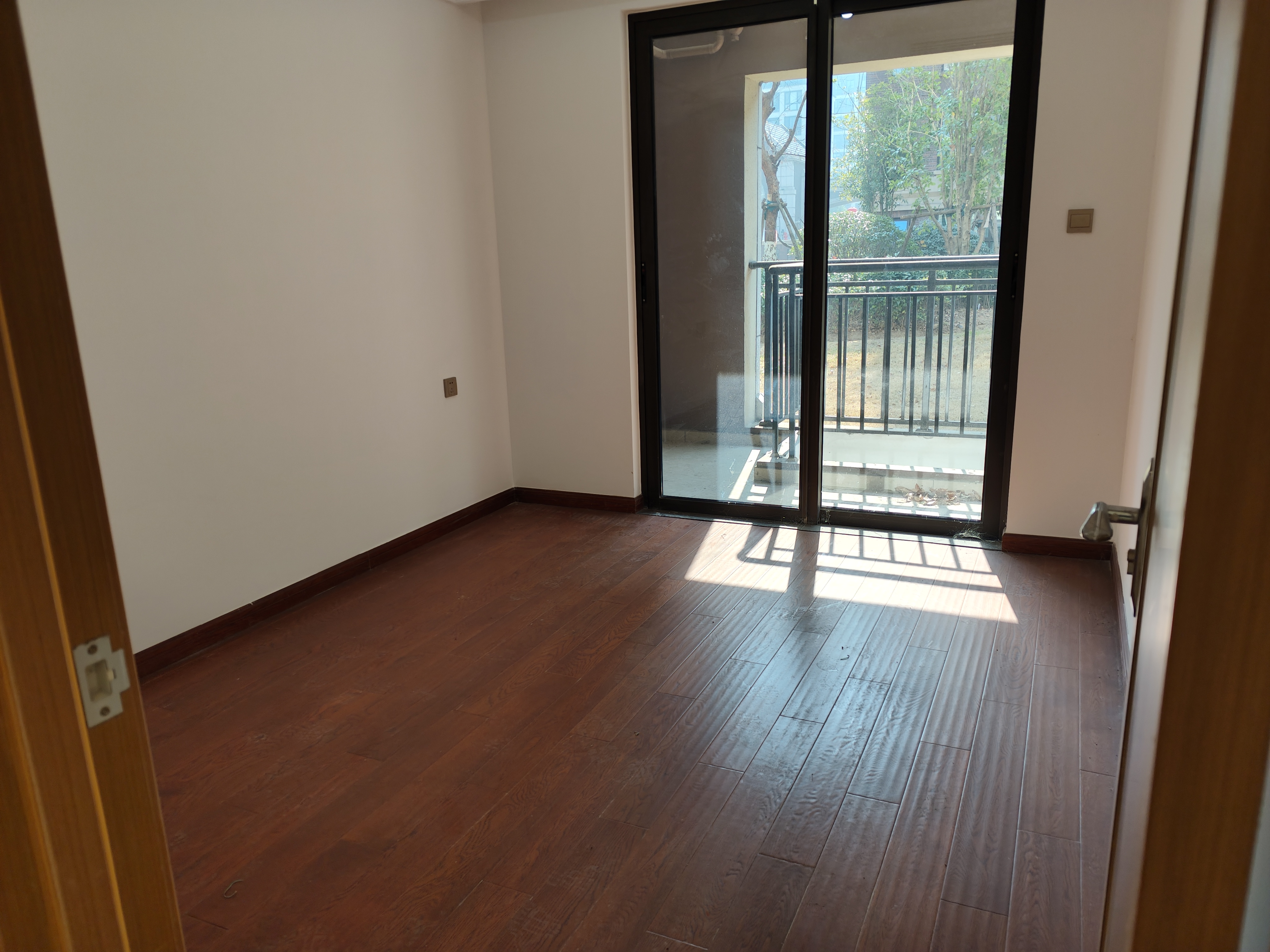 林肯公园 4室2厅2卫 121.42m&sup2;