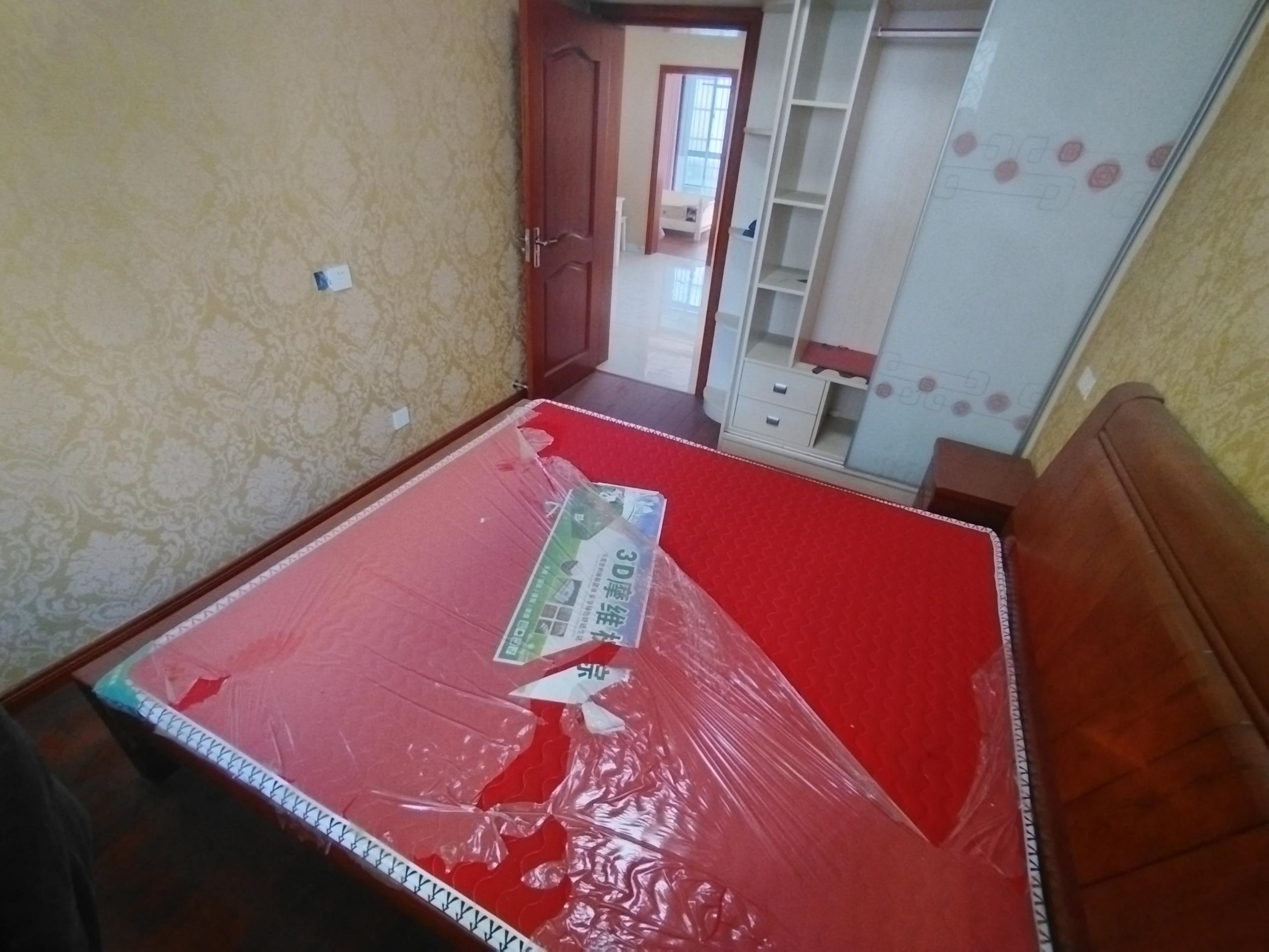 融悦华庭 3室2厅2卫 129m&sup2;