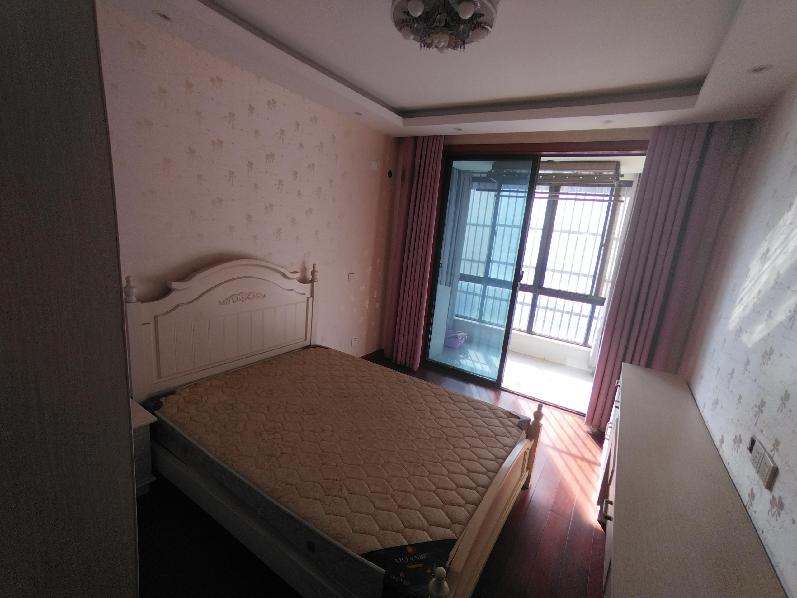融悦华庭 3室2厅2卫 129m&sup2;