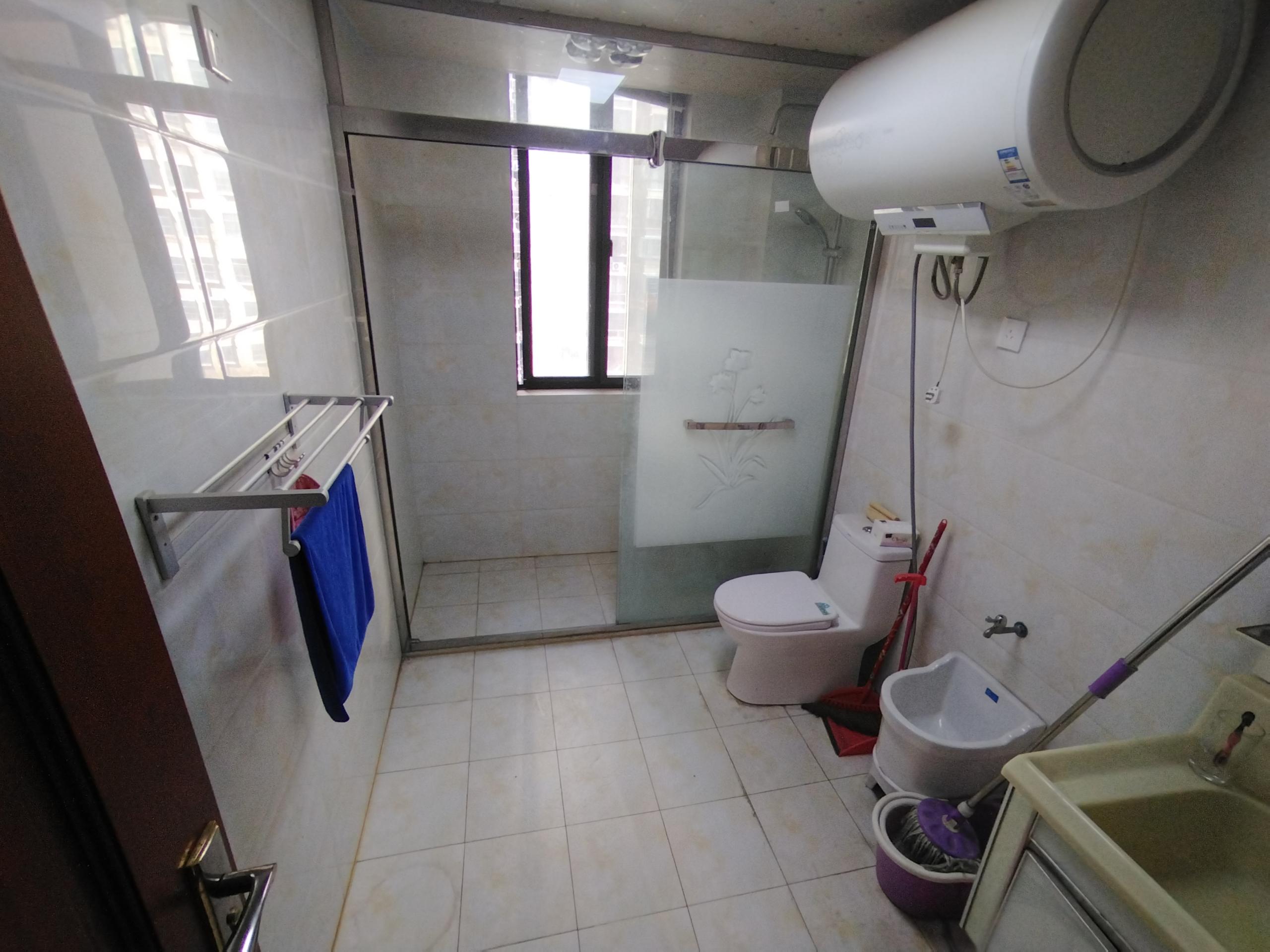 融悦华庭 3室2厅2卫 129m&sup2;