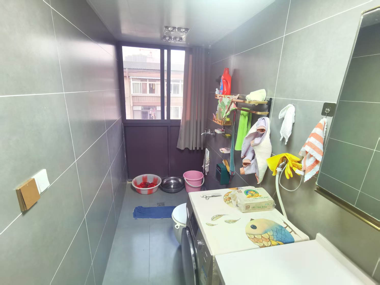 虹桥新村(朝霞路) 2室1厅1卫 62.23m²