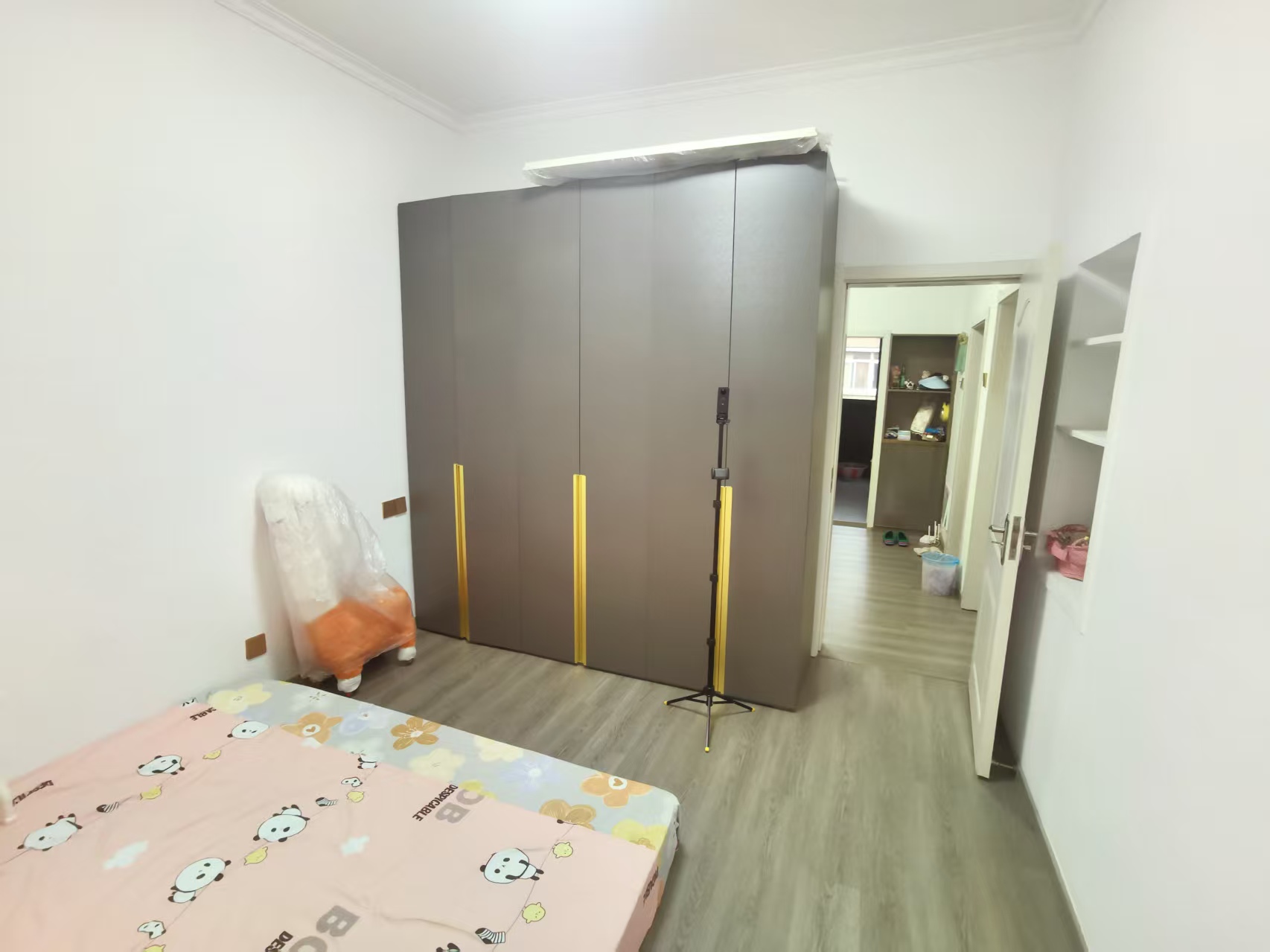 虹桥新村(朝霞路) 2室1厅1卫 62.23m²