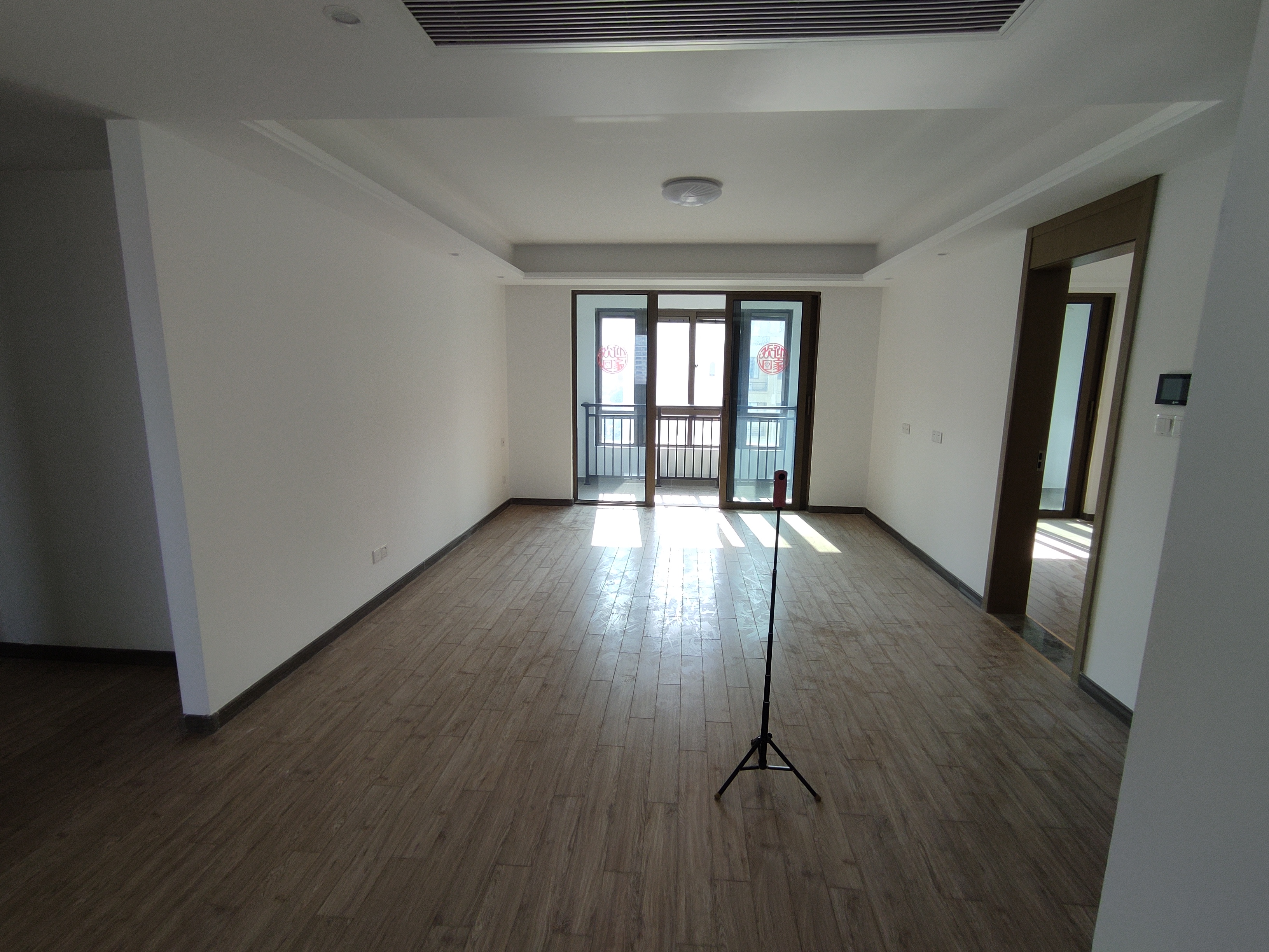 雅居乐鑫基中央公馆西区 4室2厅2卫 142.48m²